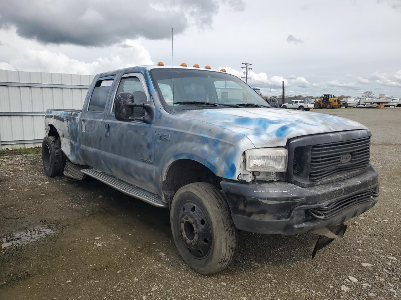 Photo 3 VIN: 1FDXW46F7YED51921 - FORD F450 