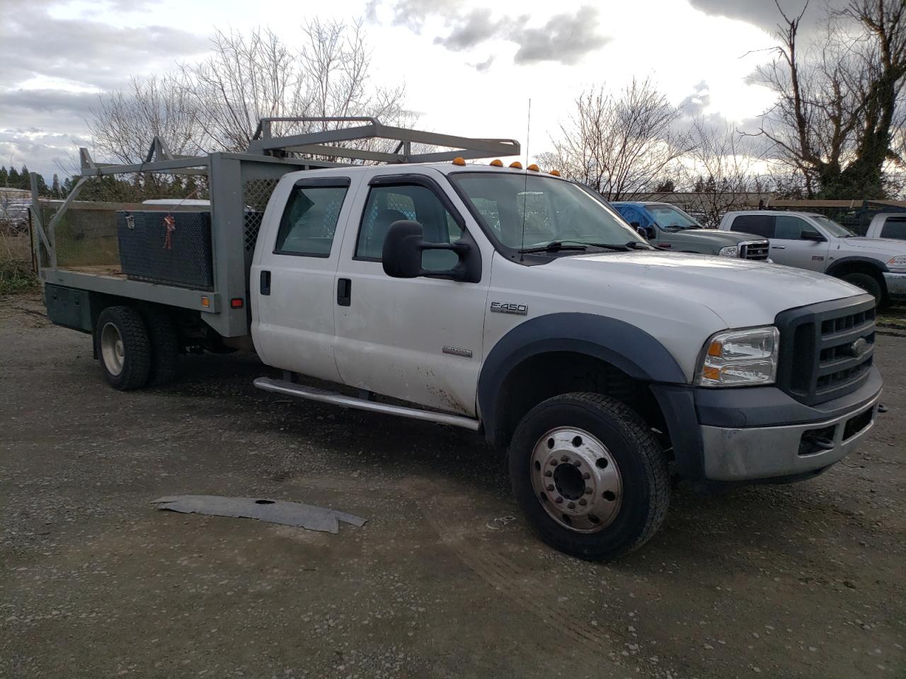 Photo 3 VIN: 1FDXW46PX6EC03039 - FORD F450 