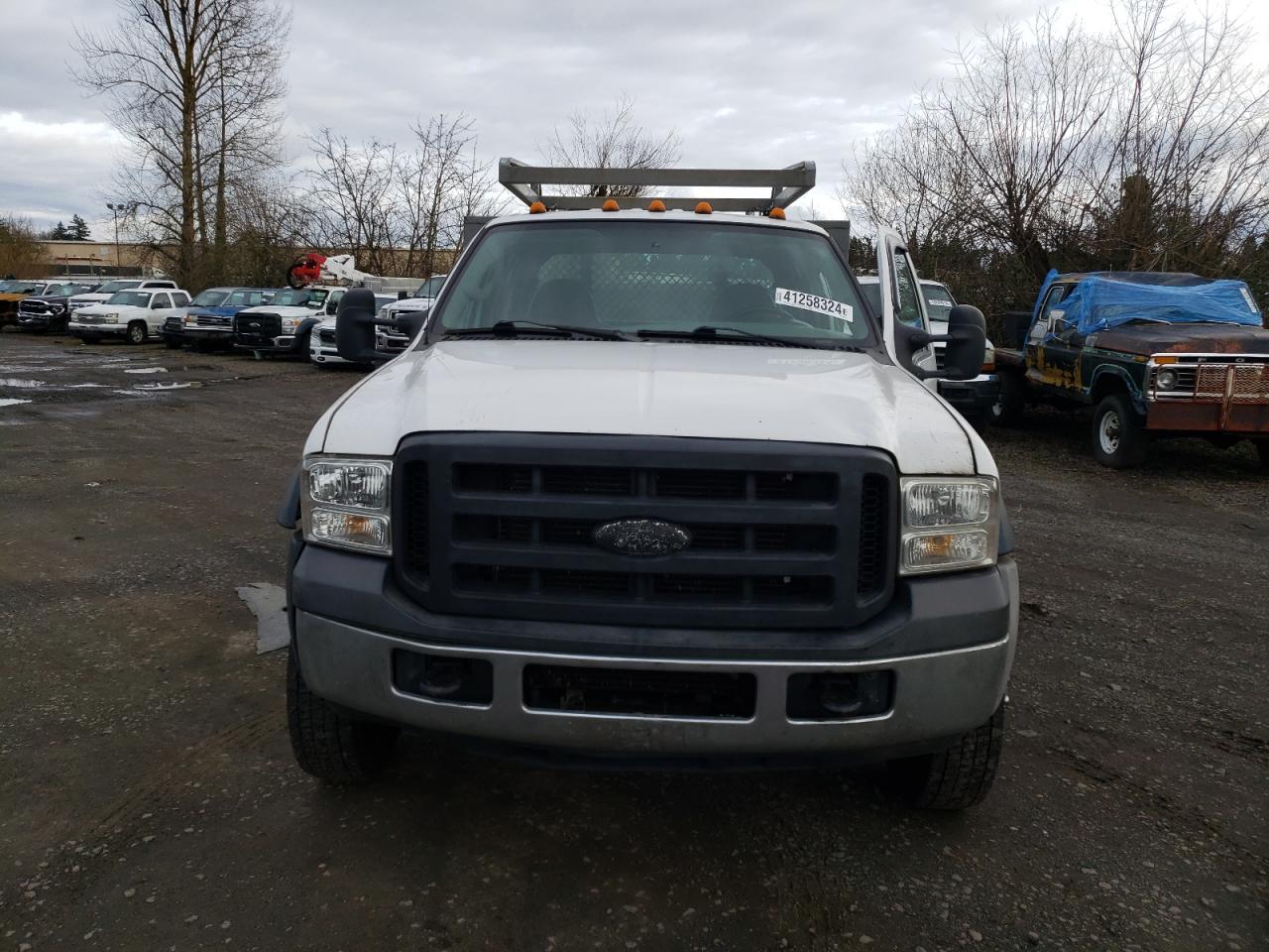 Photo 4 VIN: 1FDXW46PX6EC03039 - FORD F450 