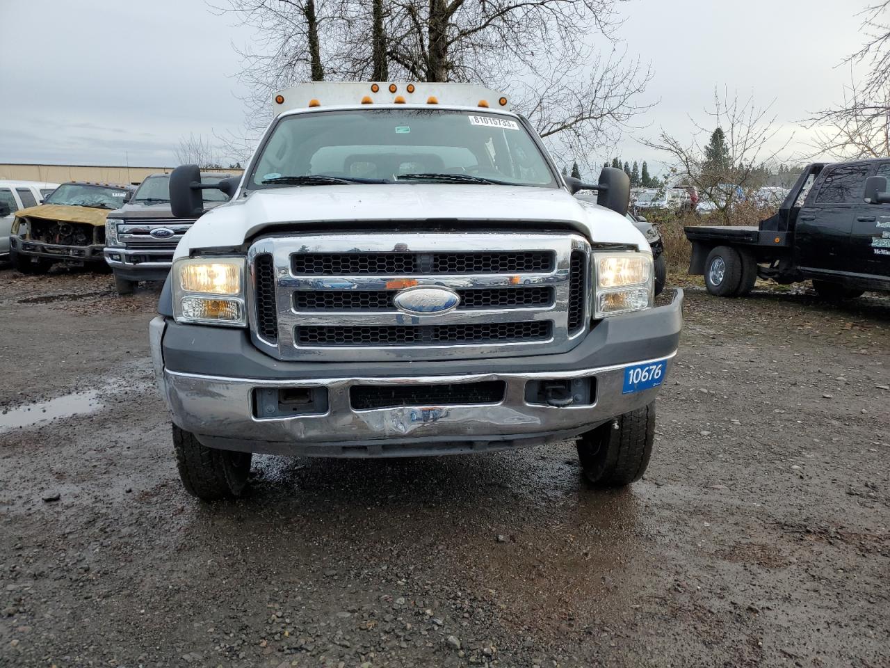 Photo 4 VIN: 1FDXW47P67EA71476 - FORD F450 