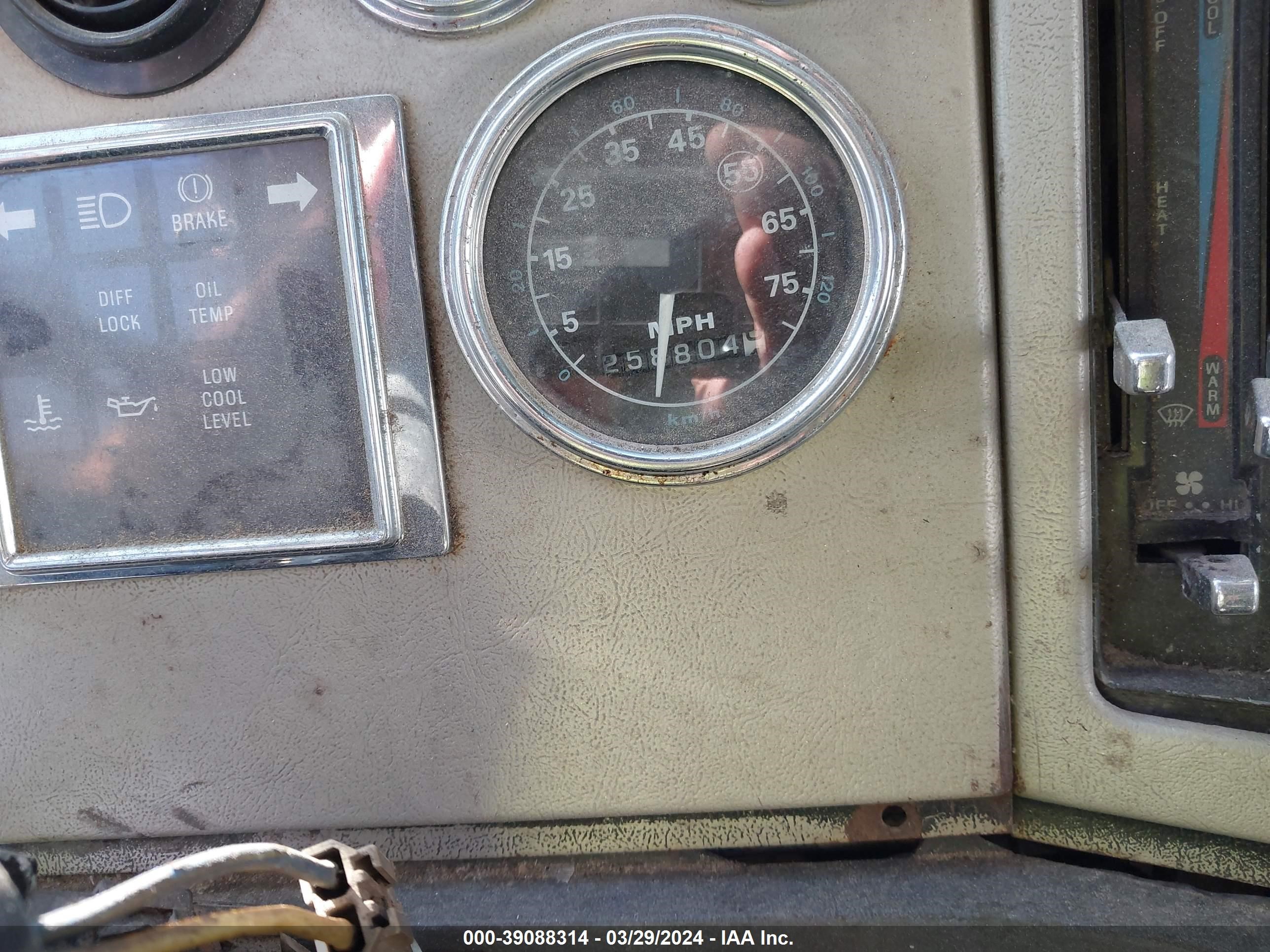 Photo 4 VIN: 1FDYY95W3KVA21732 - FORD NULL 