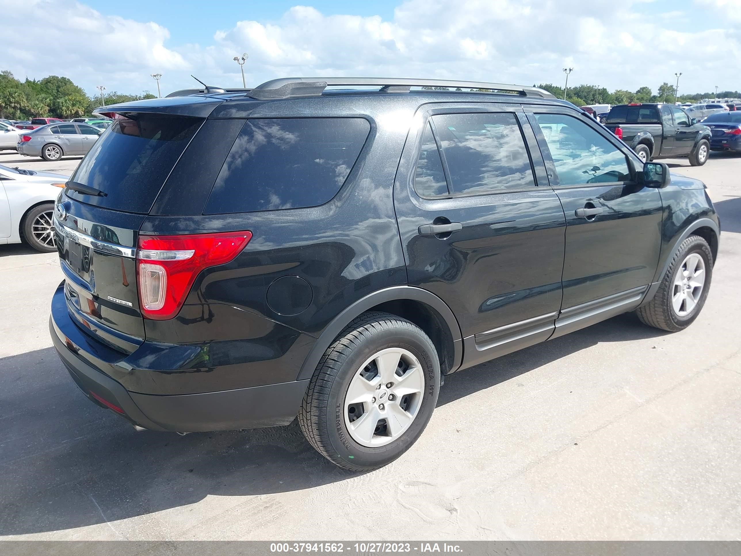 Photo 3 VIN: 1FM5K7B81EGB00050 - FORD EXPLORER 