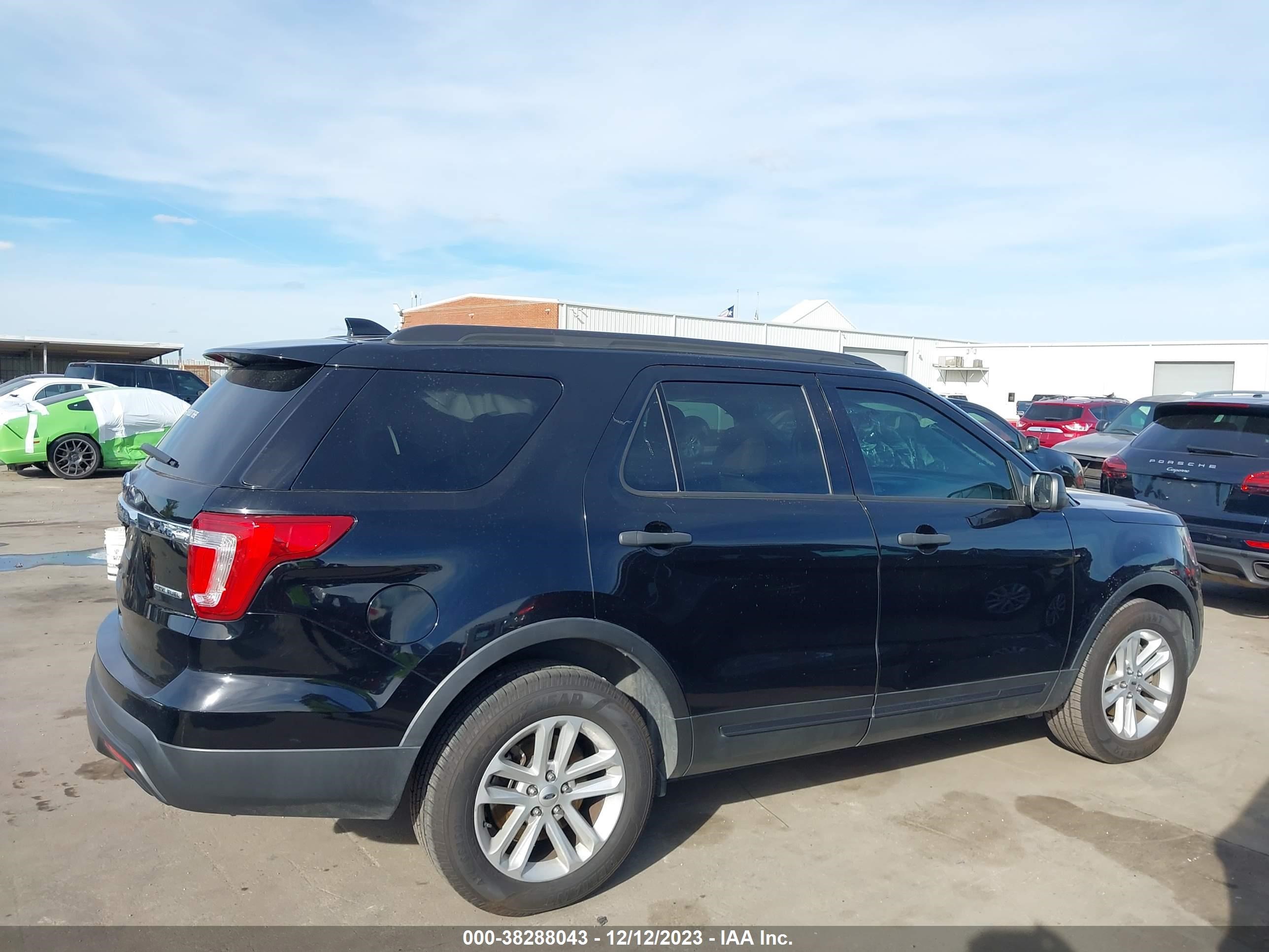 Photo 12 VIN: 1FM5K7B82GGC85115 - FORD EXPLORER 