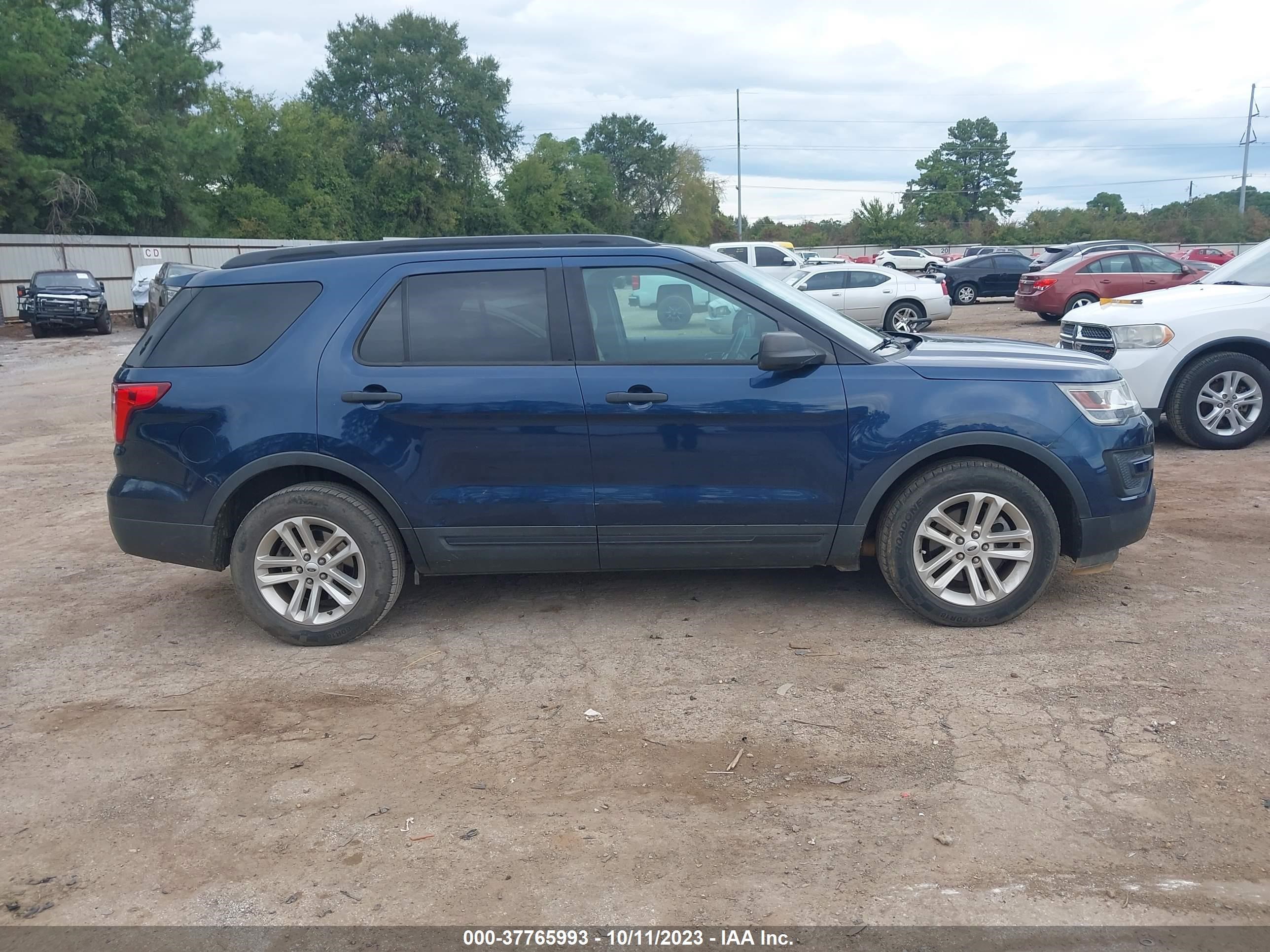 Photo 12 VIN: 1FM5K7B83HGA87001 - FORD EXPLORER 