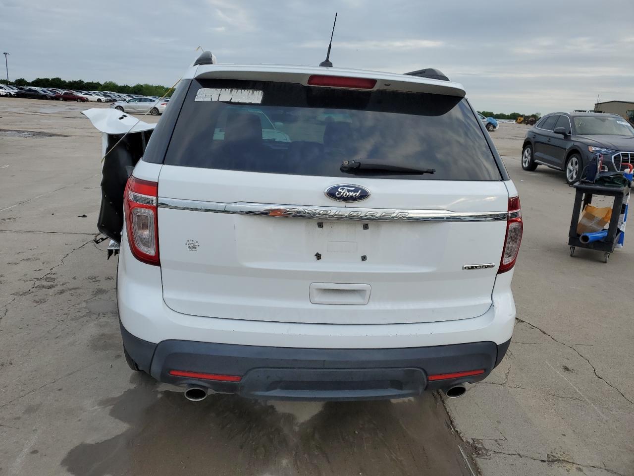 Photo 5 VIN: 1FM5K7B89DGC38840 - FORD EXPLORER 