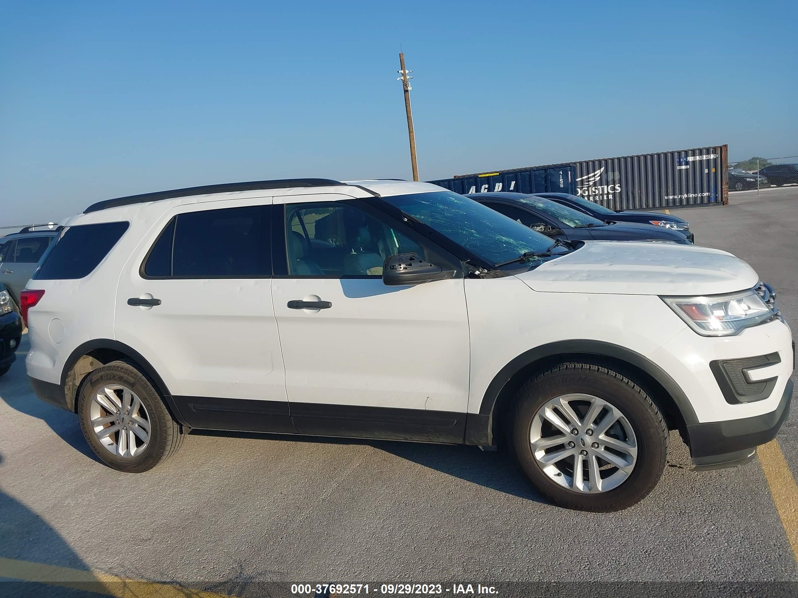 Photo 12 VIN: 1FM5K7B8XGGA46931 - FORD EXPLORER 