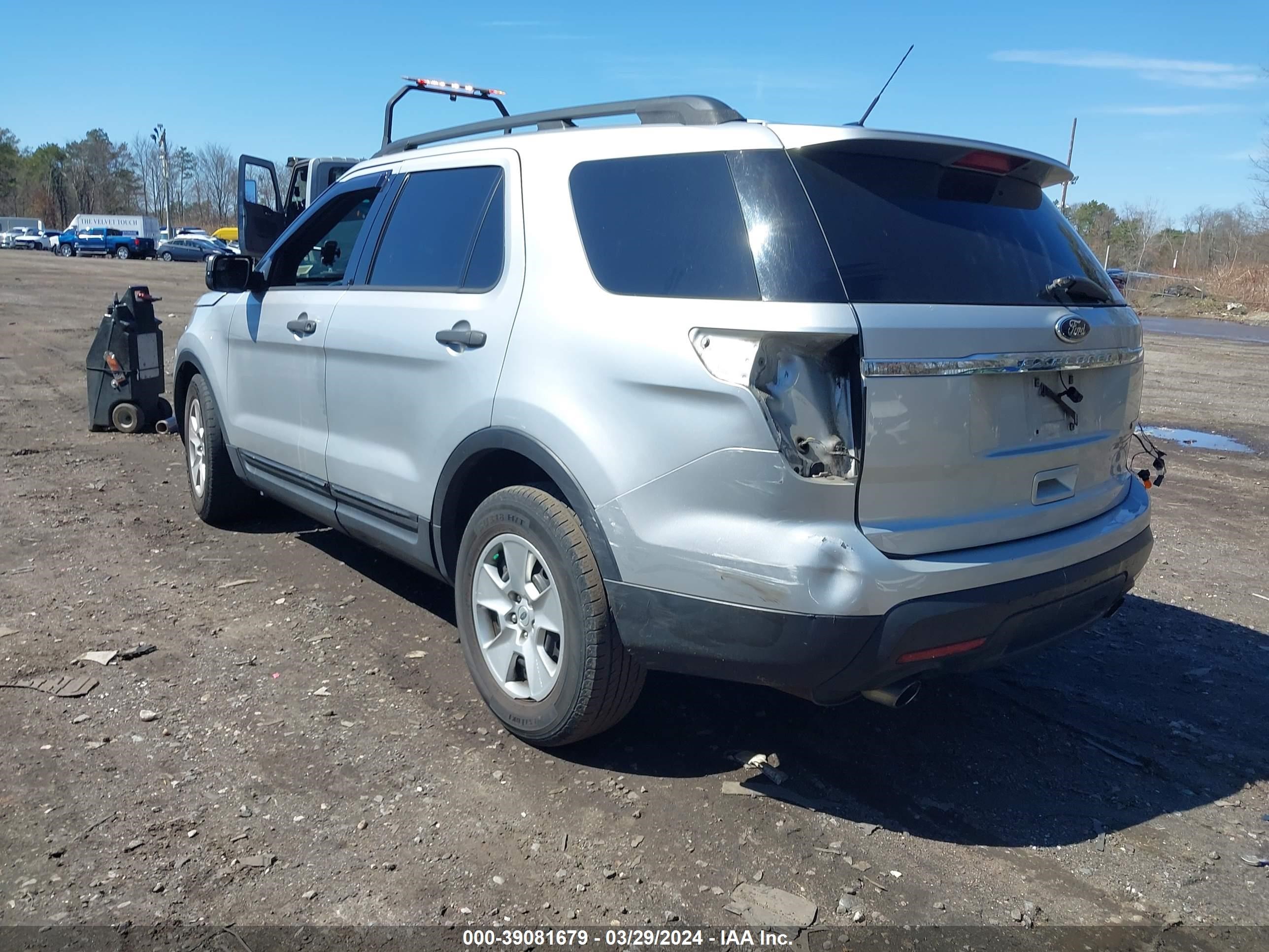 Photo 2 VIN: 1FM5K7B93DGB60113 - FORD EXPLORER 