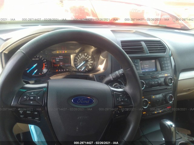 Photo 4 VIN: 1FM5K7BH2HGA68391 - FORD EXPLORER 