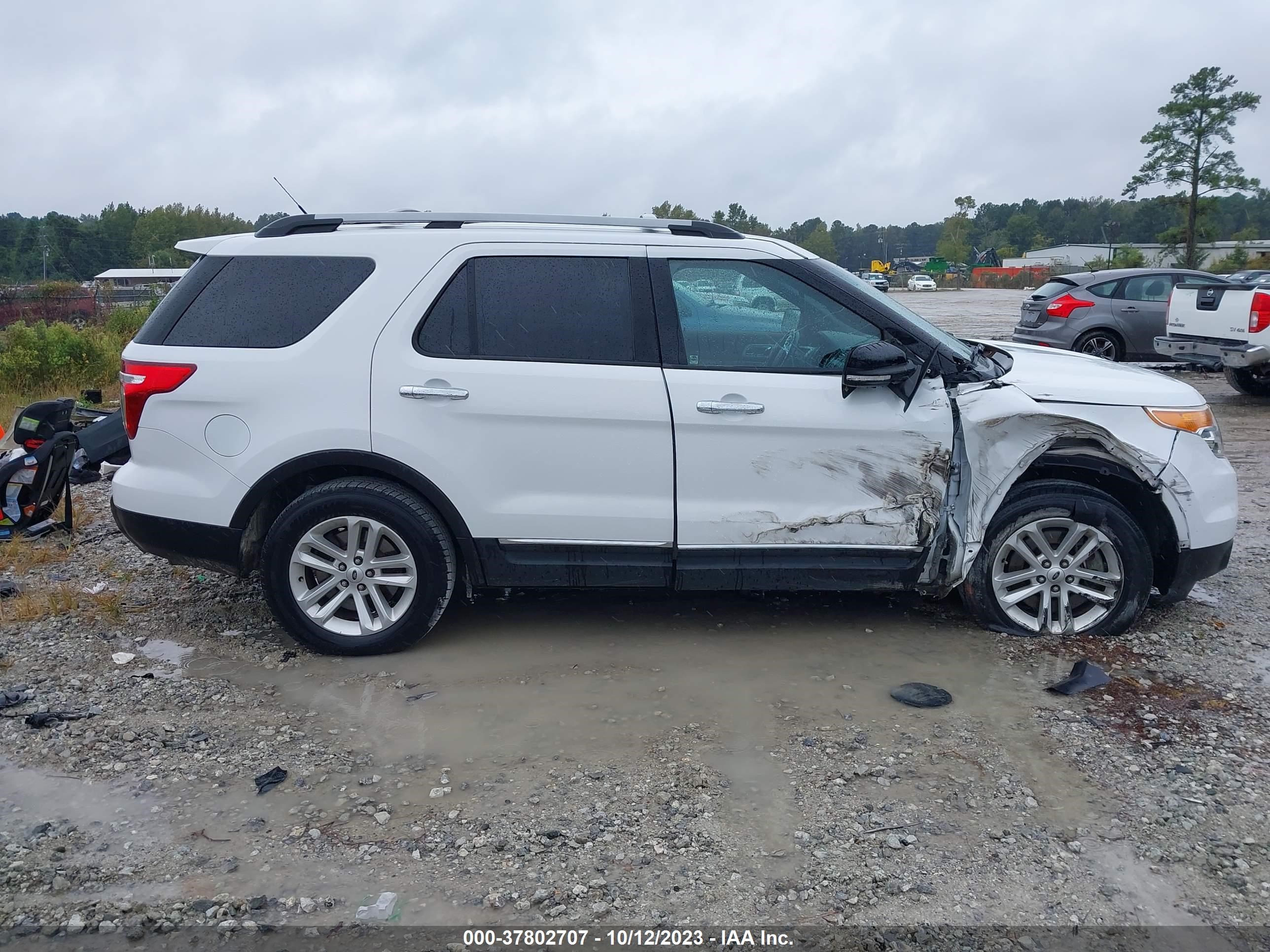 Photo 12 VIN: 1FM5K7D80DGB86656 - FORD EXPLORER 