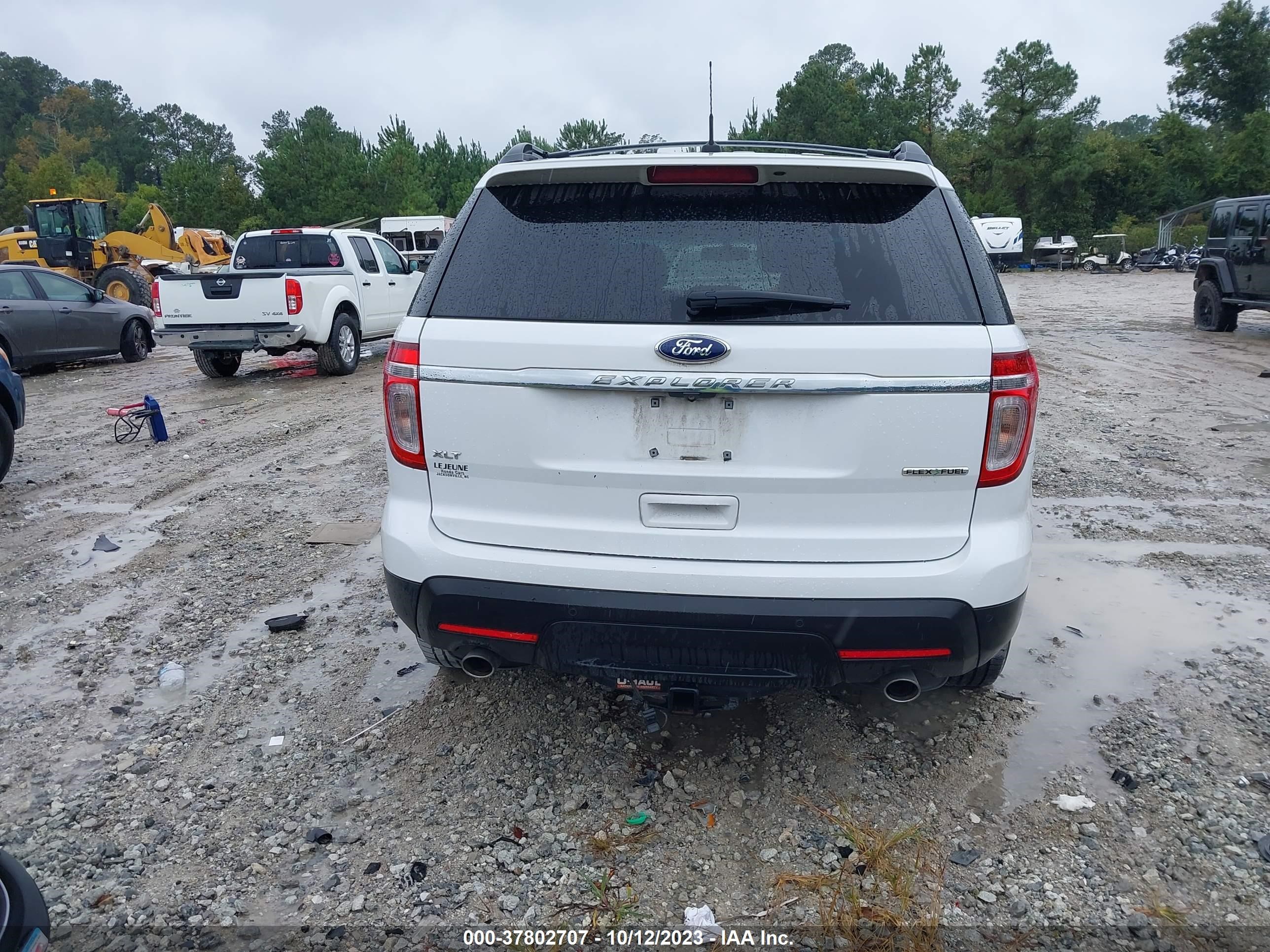 Photo 15 VIN: 1FM5K7D80DGB86656 - FORD EXPLORER 