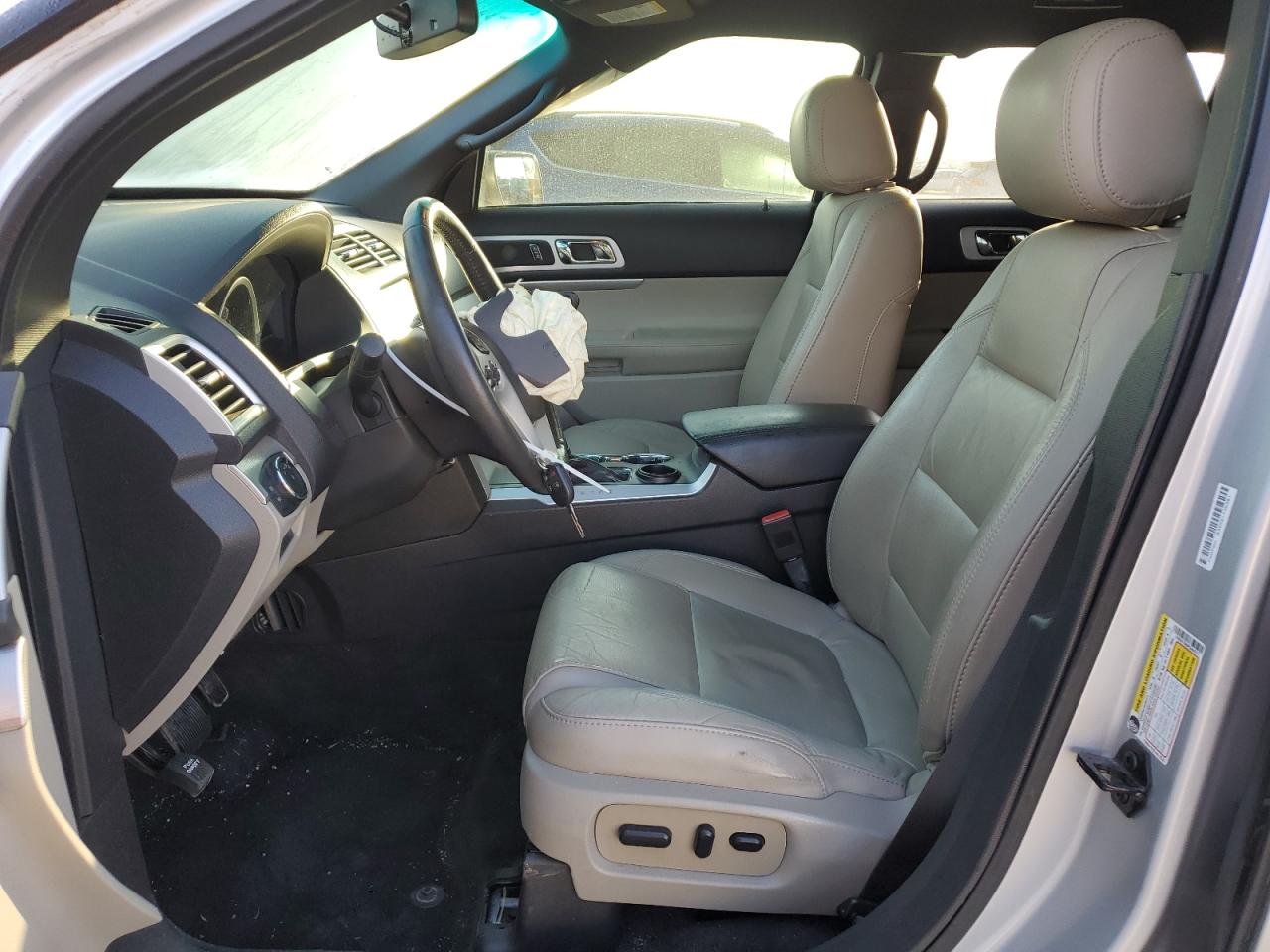 Photo 6 VIN: 1FM5K7D80FGA54273 - FORD EXPLORER 