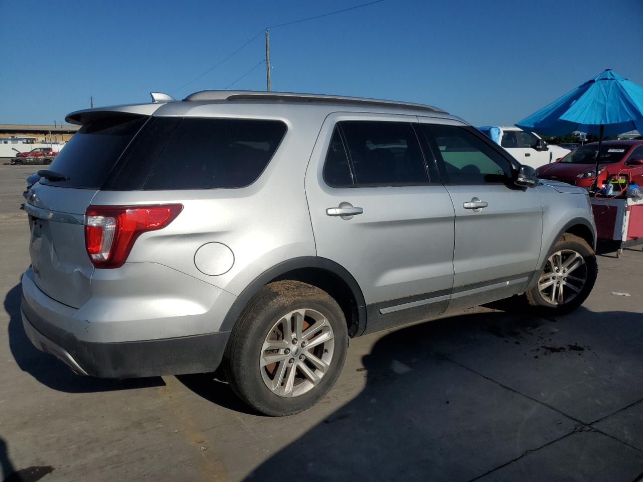 Photo 2 VIN: 1FM5K7D80HGD52924 - FORD EXPLORER 