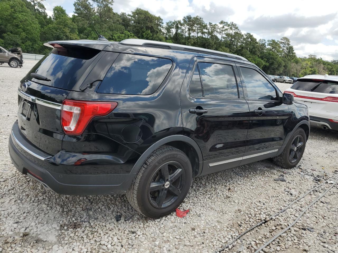 Photo 2 VIN: 1FM5K7D80JGB78455 - FORD EXPLORER 