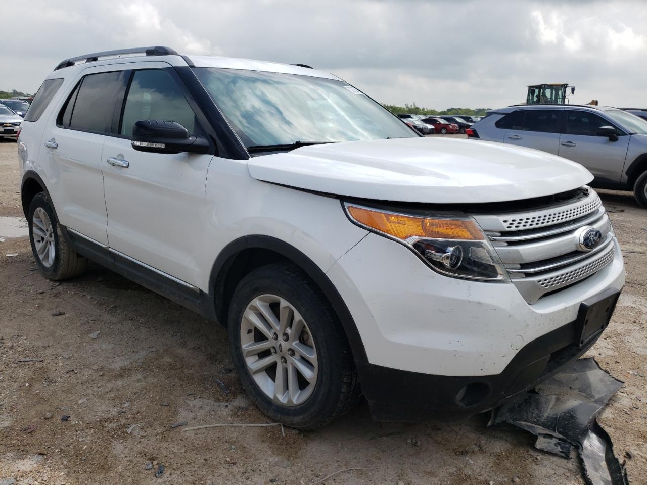 Photo 3 VIN: 1FM5K7D81DGB38857 - FORD EXPLORER 