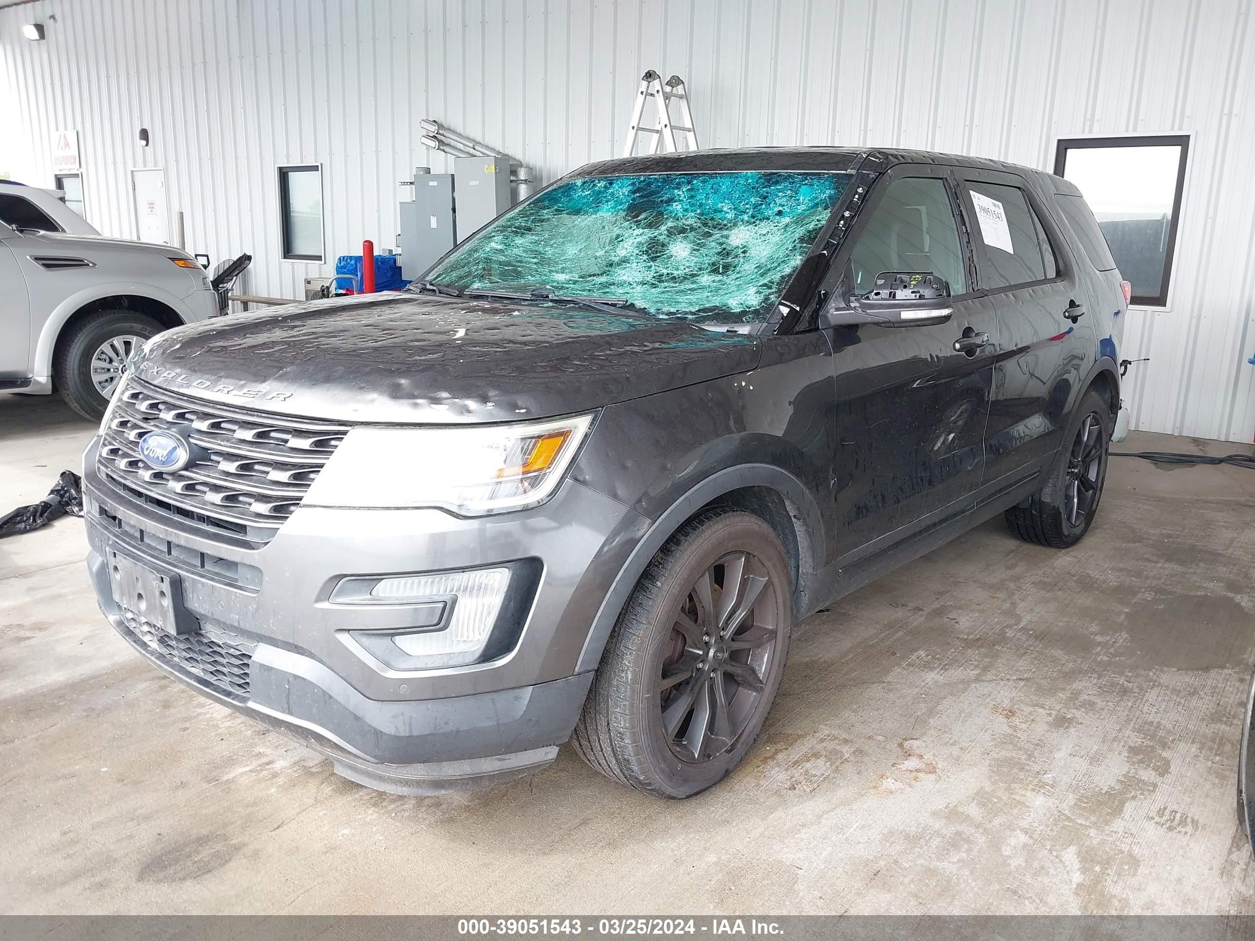 Photo 1 VIN: 1FM5K7D81HGA22046 - FORD EXPLORER 