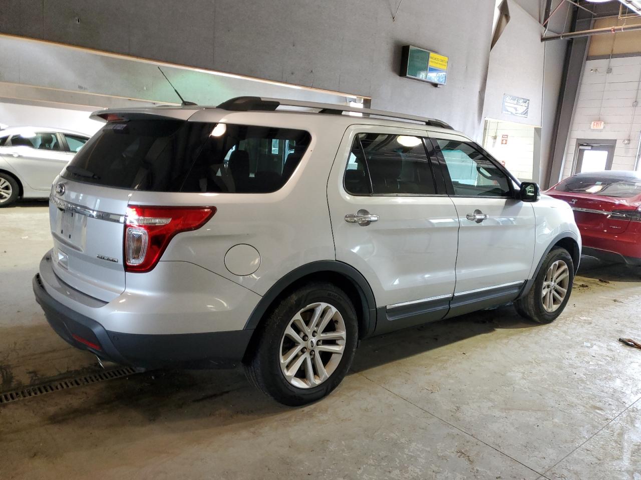 Photo 2 VIN: 1FM5K7D82EGC54585 - FORD EXPLORER 