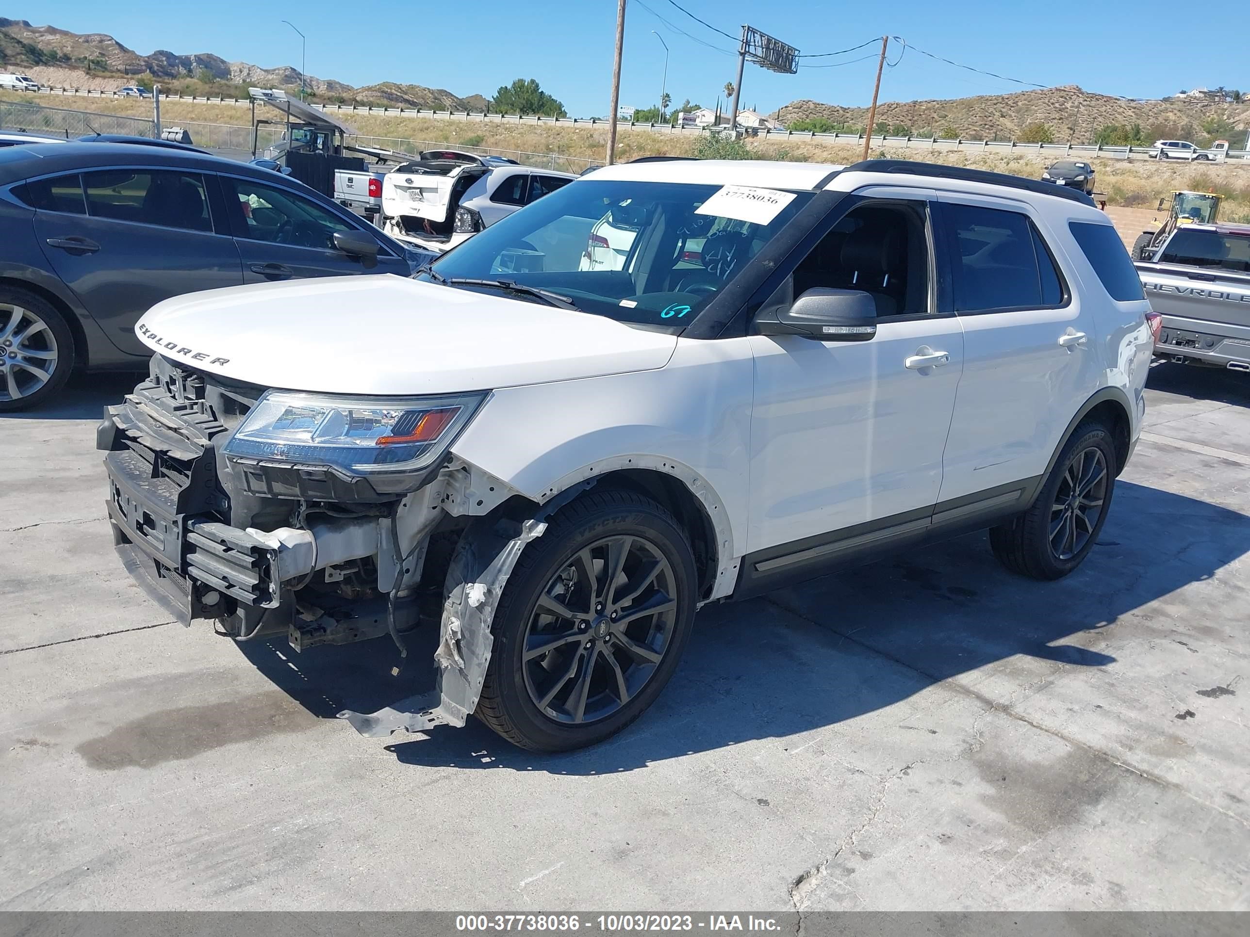 Photo 1 VIN: 1FM5K7D82HGD42654 - FORD EXPLORER 