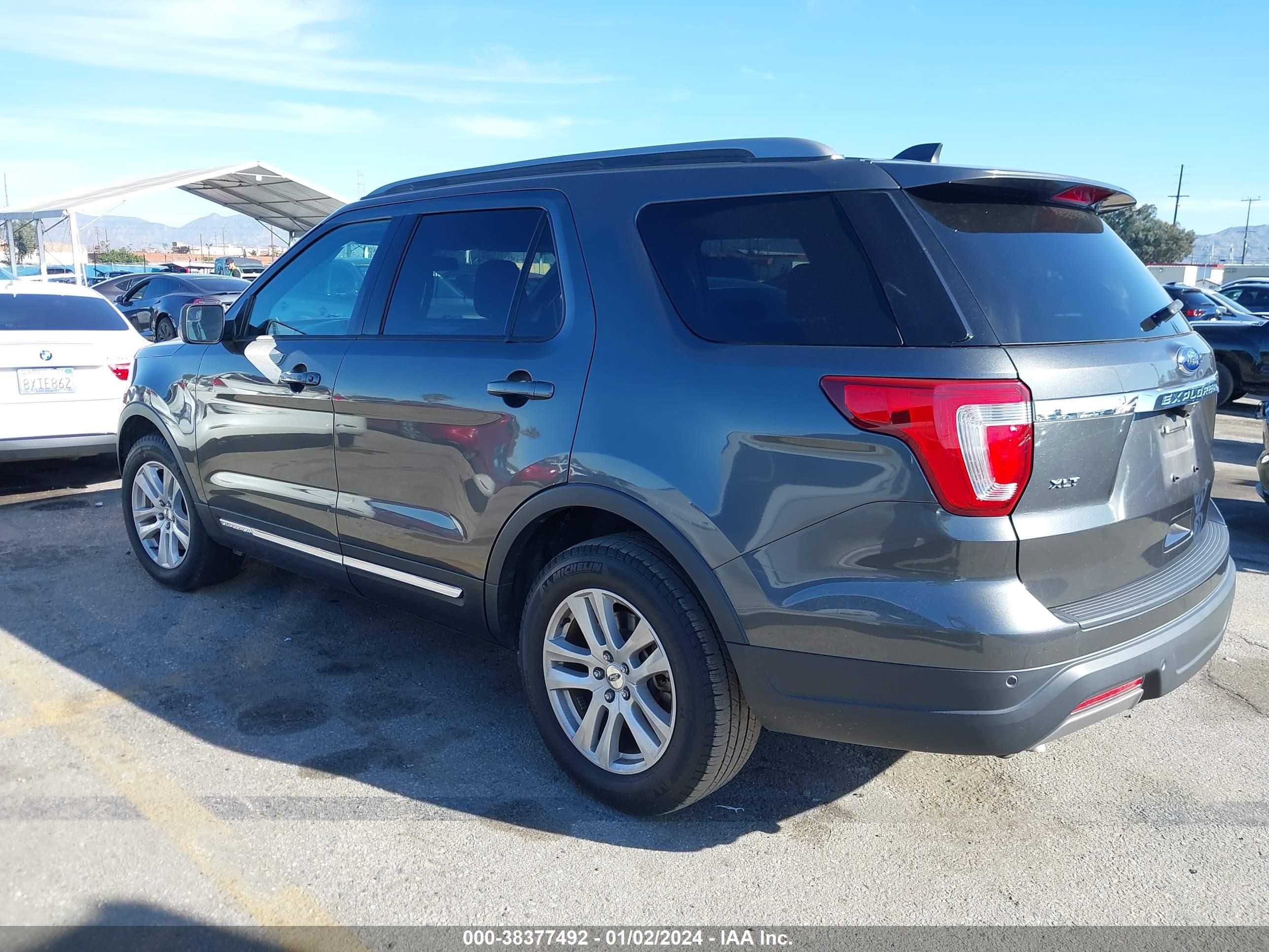 Photo 2 VIN: 1FM5K7D82KGA07871 - FORD EXPLORER 