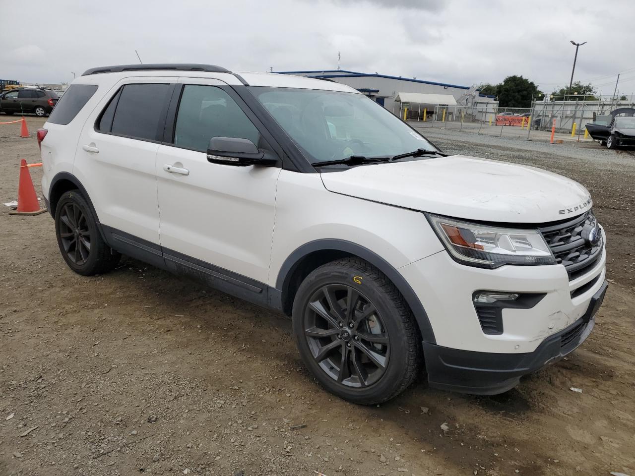 Photo 3 VIN: 1FM5K7D82KGB39996 - FORD EXPLORER 