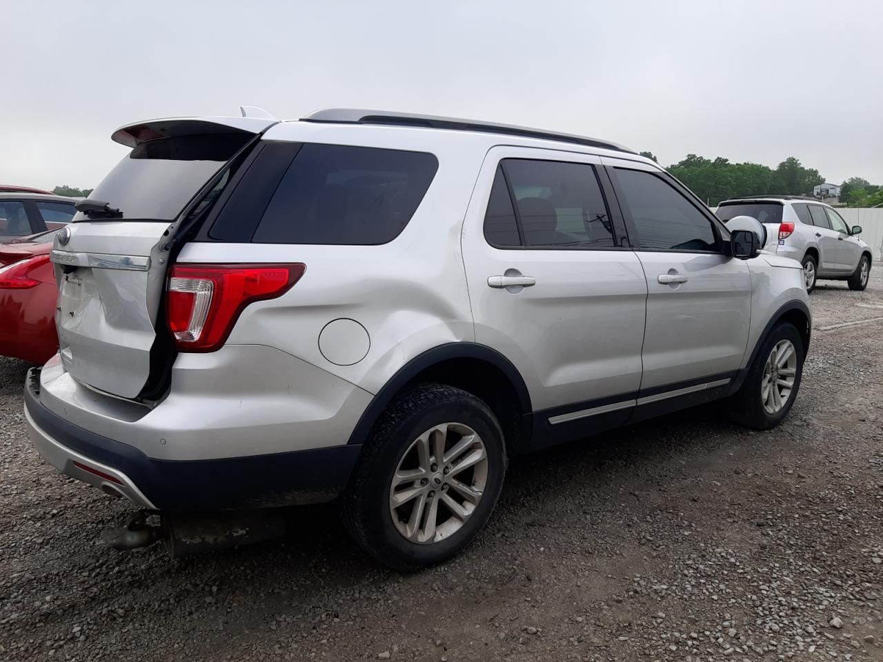 Photo 2 VIN: 1FM5K7D83HGA10240 - FORD EXPLORER 