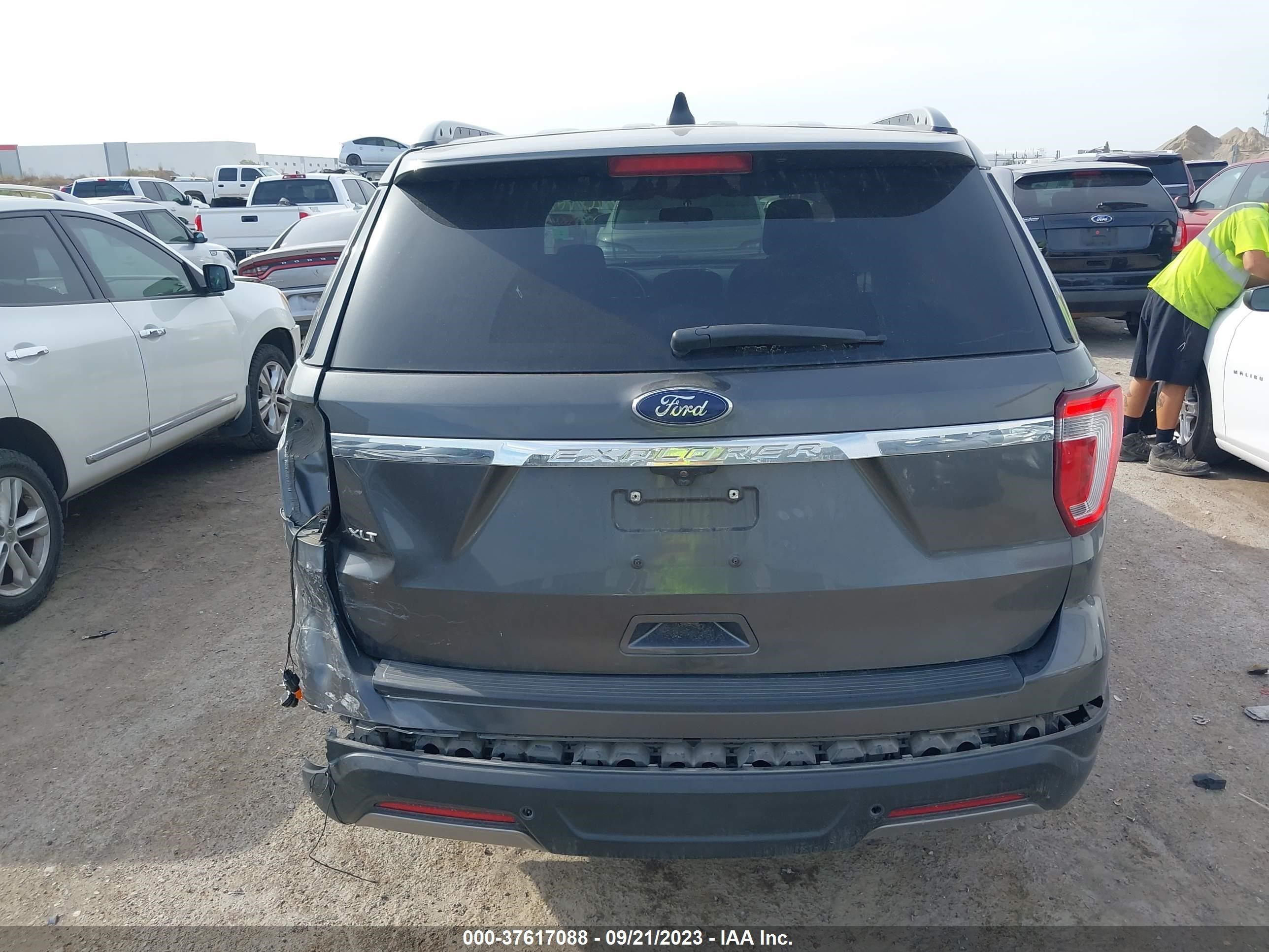 Photo 15 VIN: 1FM5K7D83KGA08205 - FORD EXPLORER 