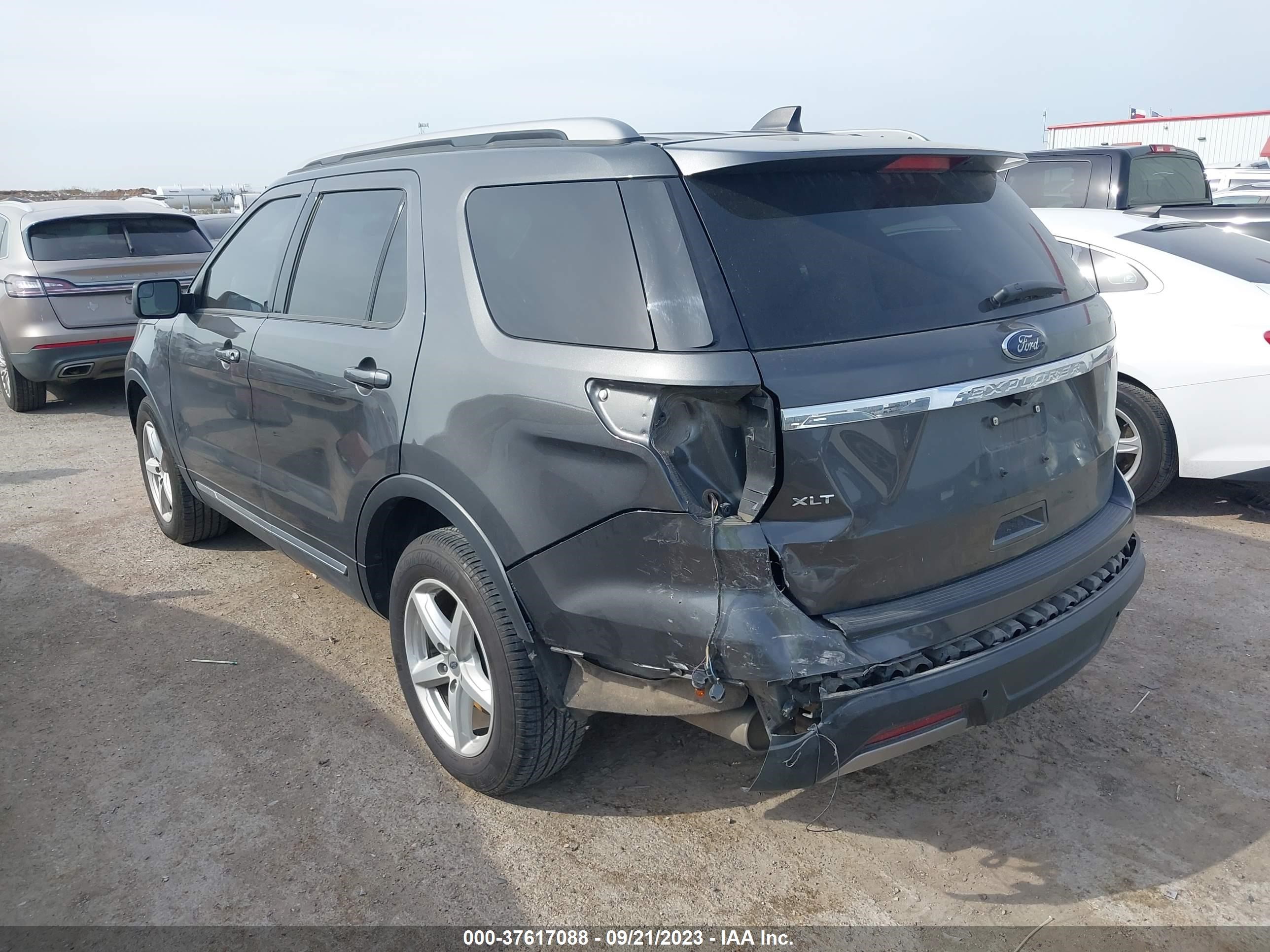 Photo 2 VIN: 1FM5K7D83KGA08205 - FORD EXPLORER 