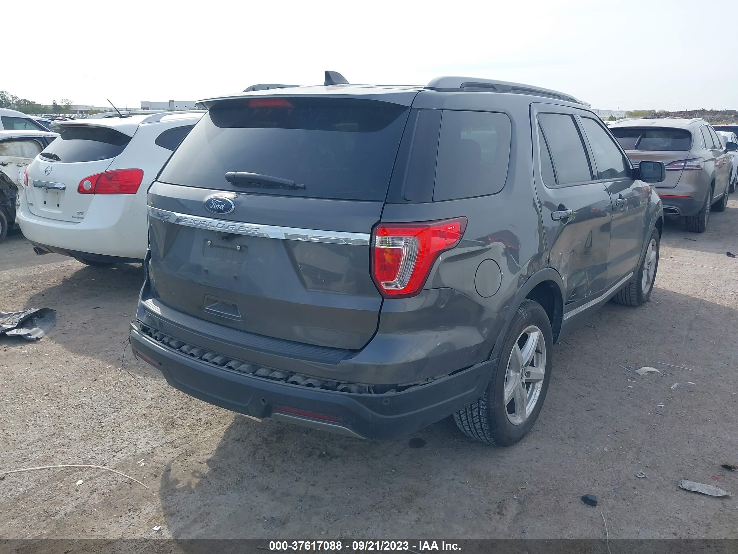 Photo 3 VIN: 1FM5K7D83KGA08205 - FORD EXPLORER 