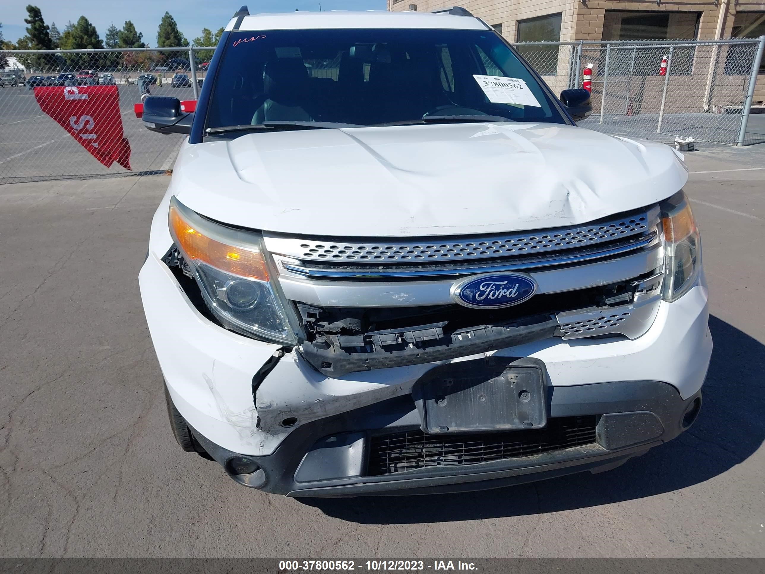 Photo 5 VIN: 1FM5K7D84DGB84232 - FORD EXPLORER 