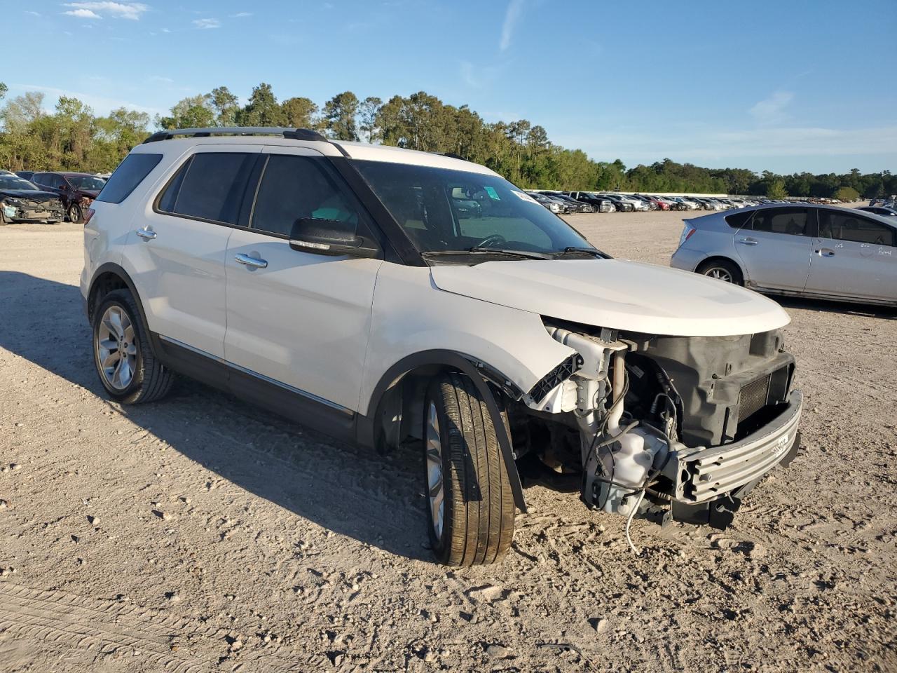 Photo 3 VIN: 1FM5K7D84EGB35713 - FORD EXPLORER 