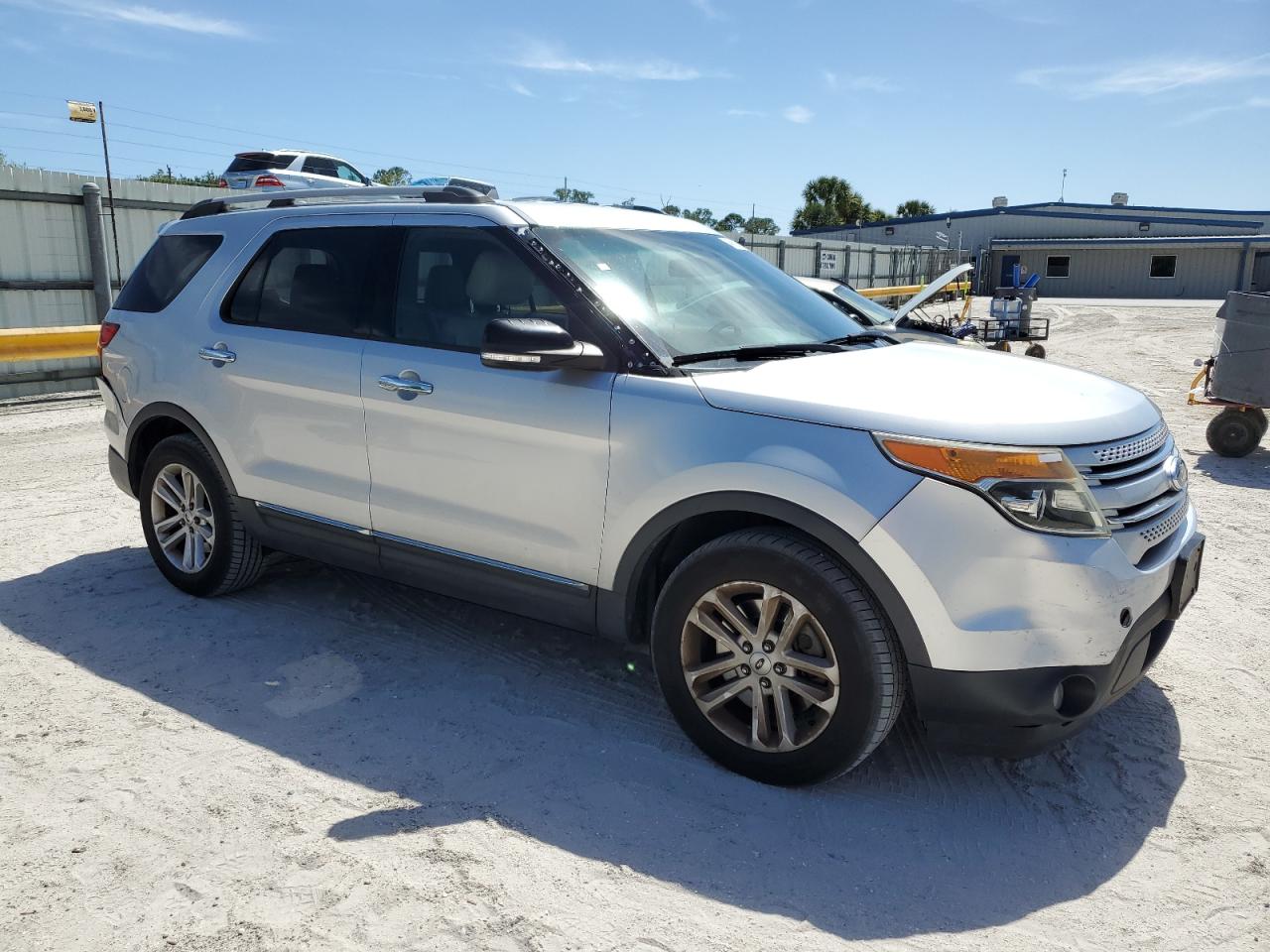 Photo 3 VIN: 1FM5K7D84FGC02408 - FORD EXPLORER 