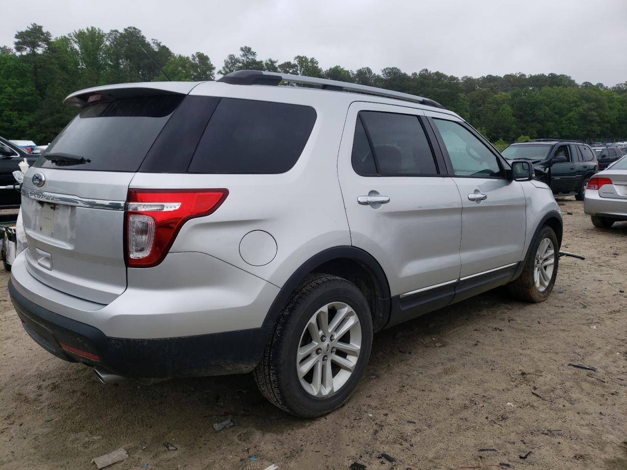 Photo 2 VIN: 1FM5K7D85DGB03108 - FORD EXPLORER 