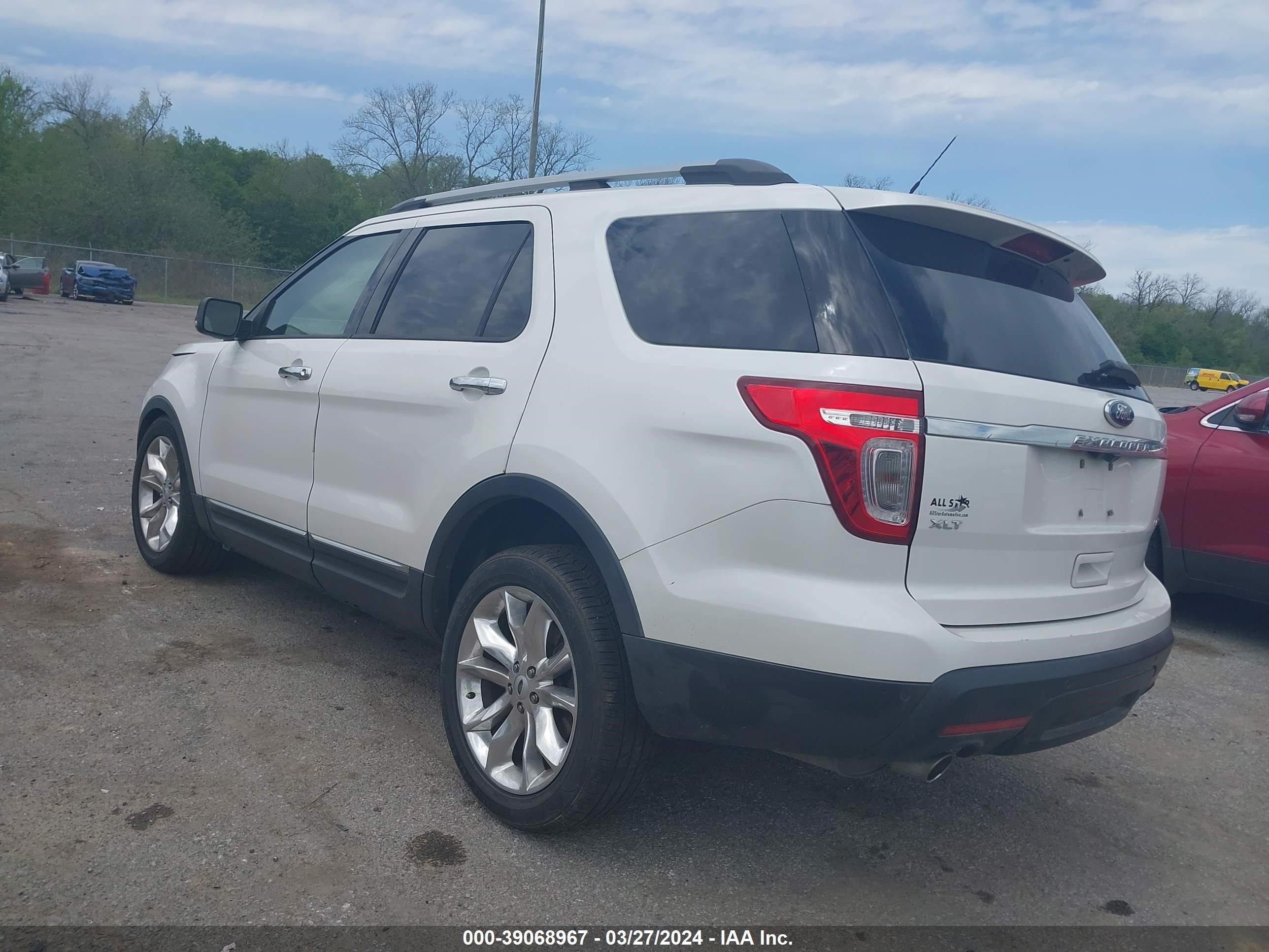 Photo 2 VIN: 1FM5K7D85DGC09283 - FORD EXPLORER 