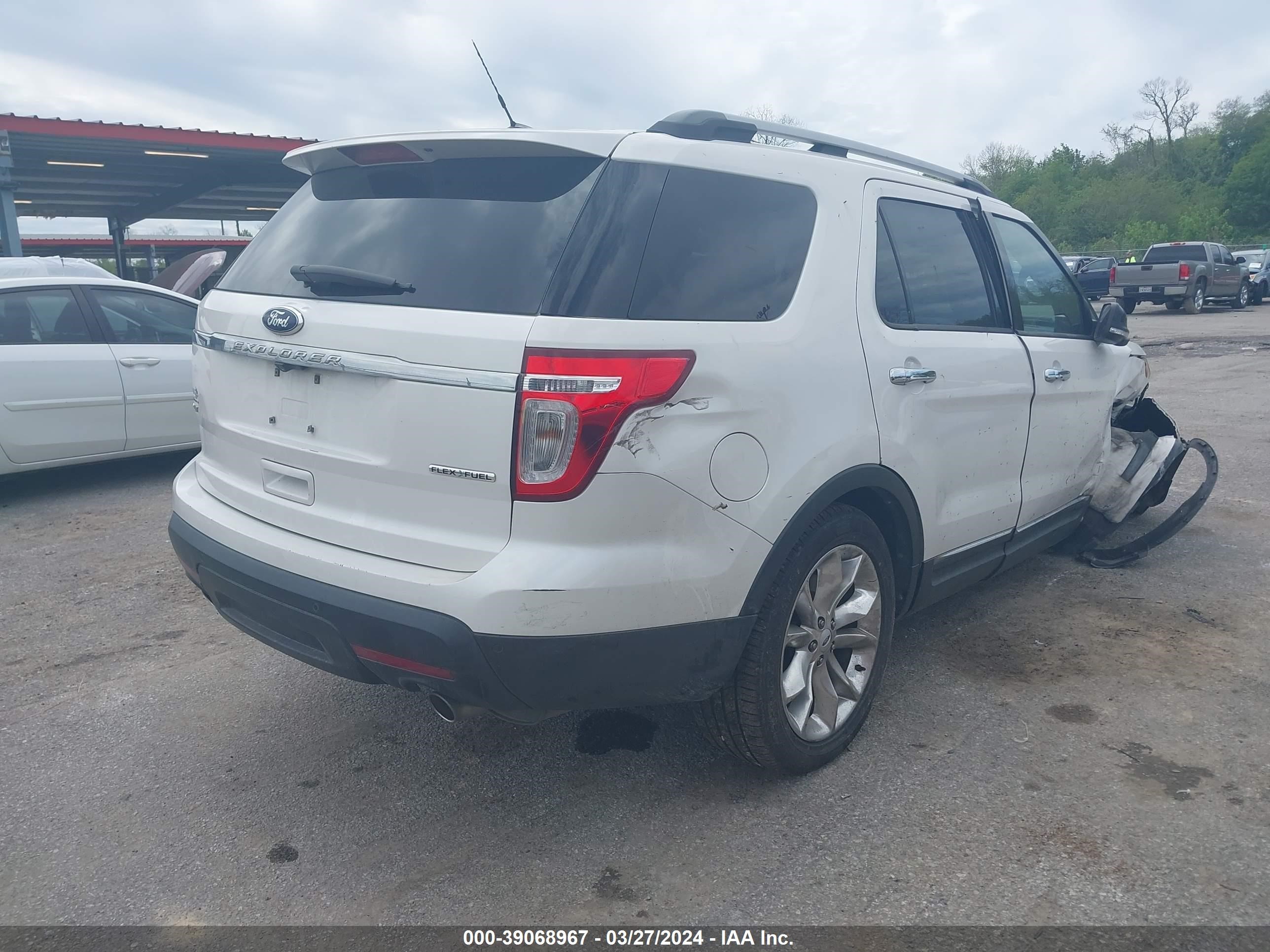 Photo 3 VIN: 1FM5K7D85DGC09283 - FORD EXPLORER 