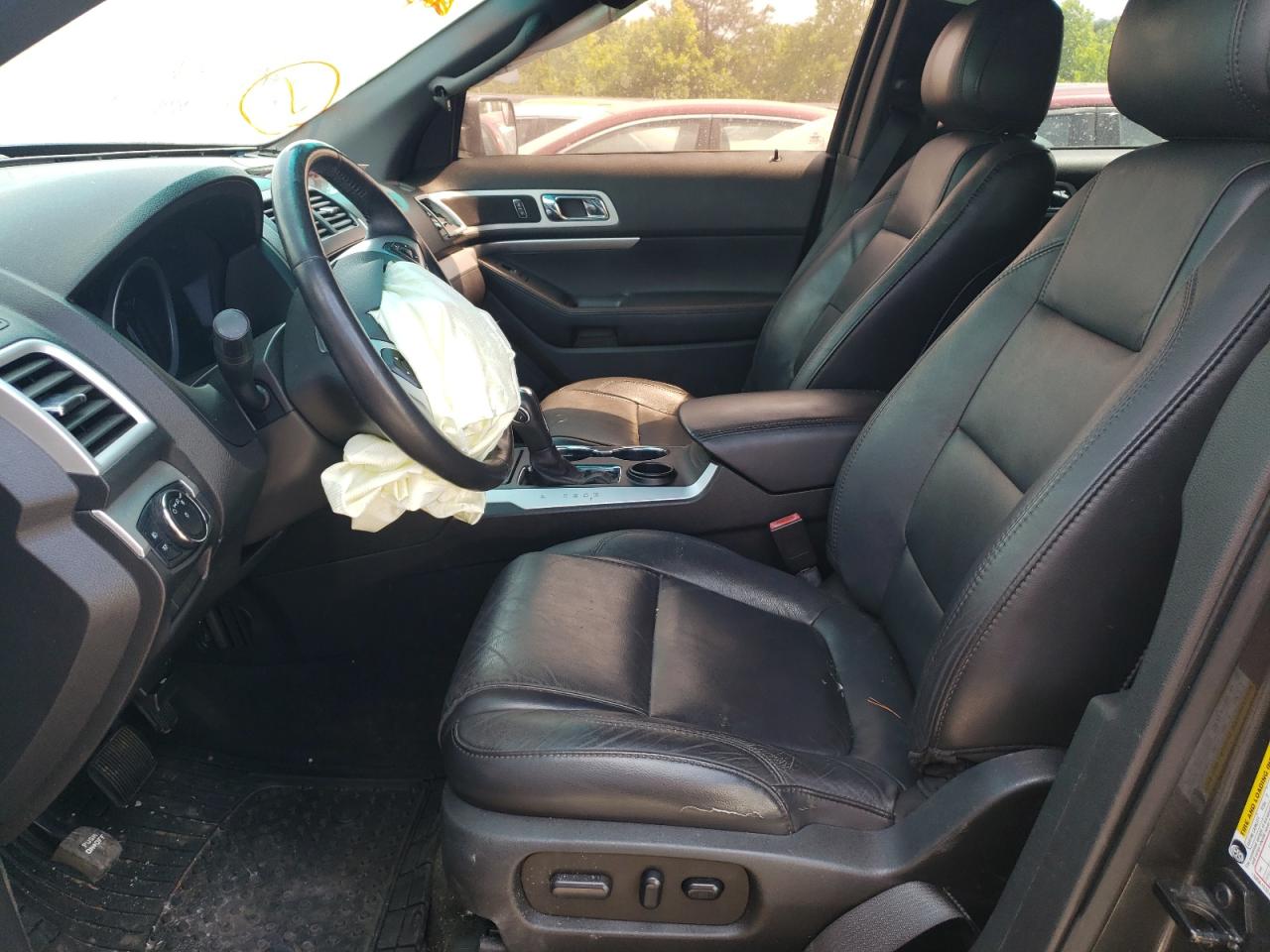 Photo 6 VIN: 1FM5K7D85FGC34137 - FORD EXPLORER 