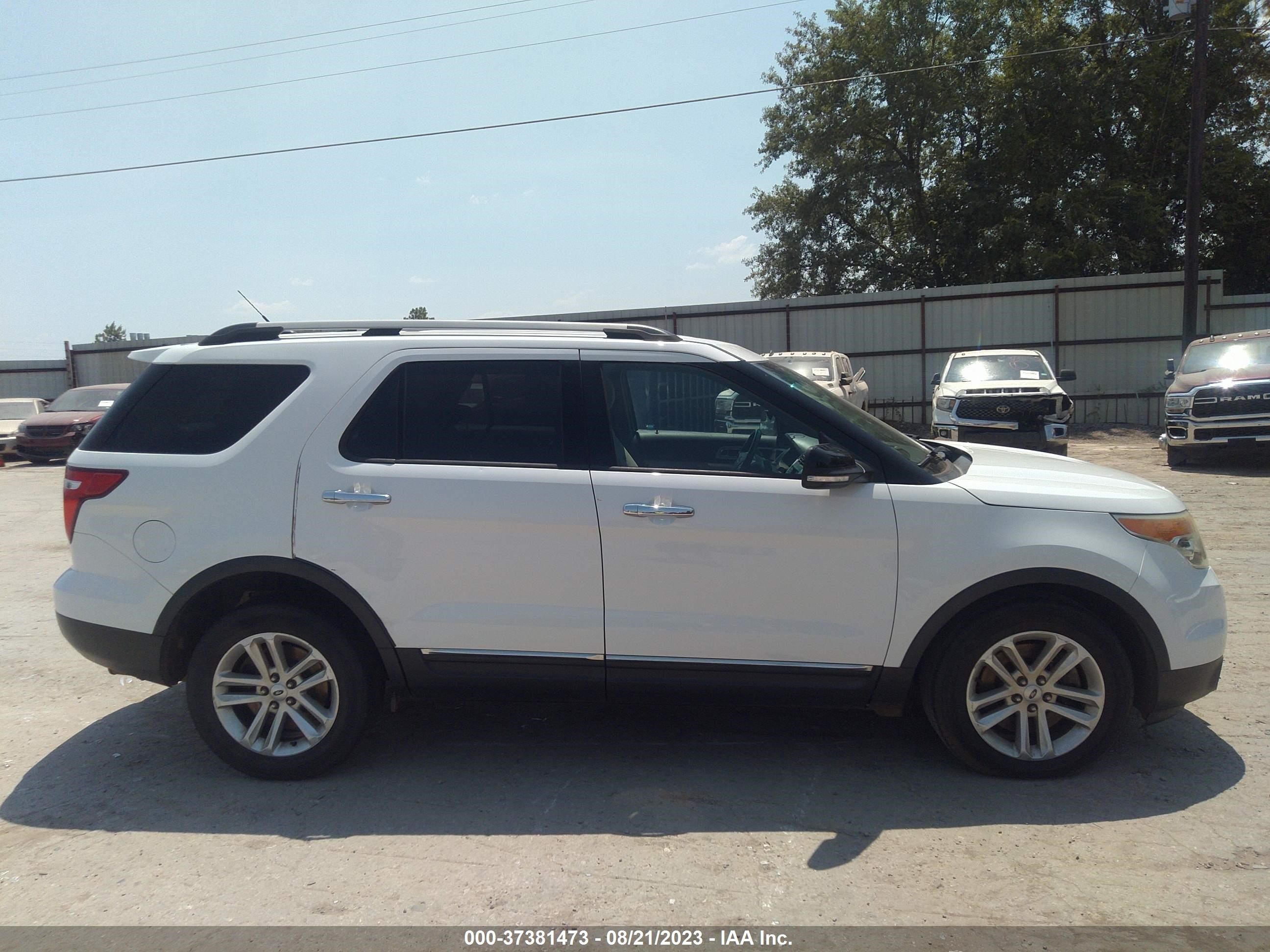 Photo 11 VIN: 1FM5K7D86FGA21102 - FORD EXPLORER 