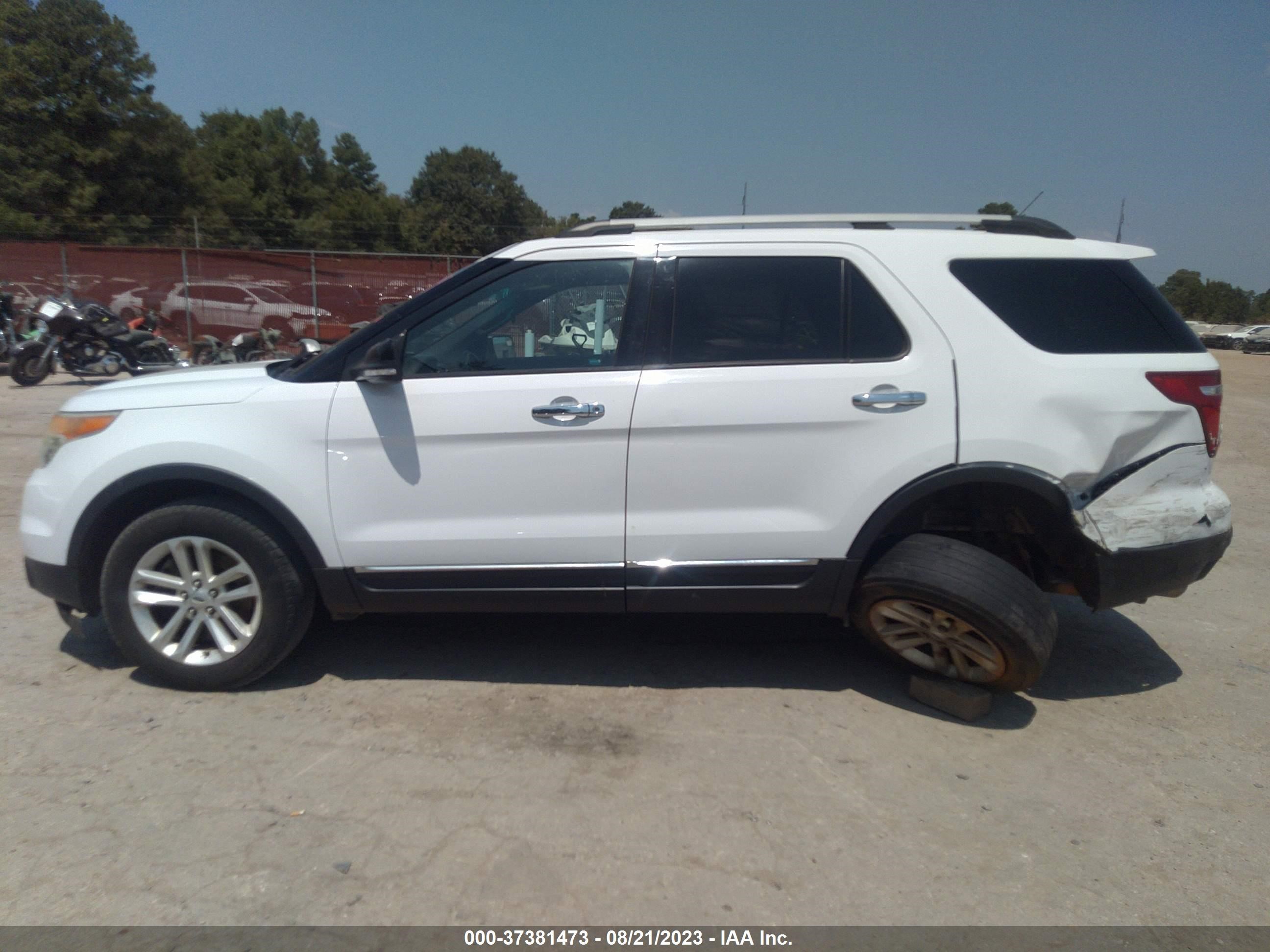 Photo 12 VIN: 1FM5K7D86FGA21102 - FORD EXPLORER 