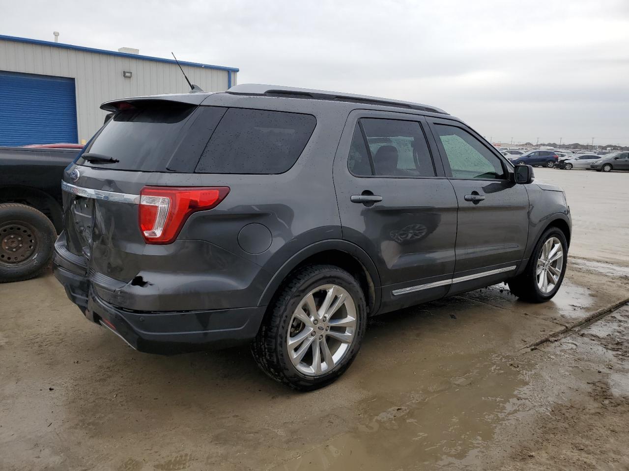 Photo 2 VIN: 1FM5K7D86KGA87823 - FORD EXPLORER 