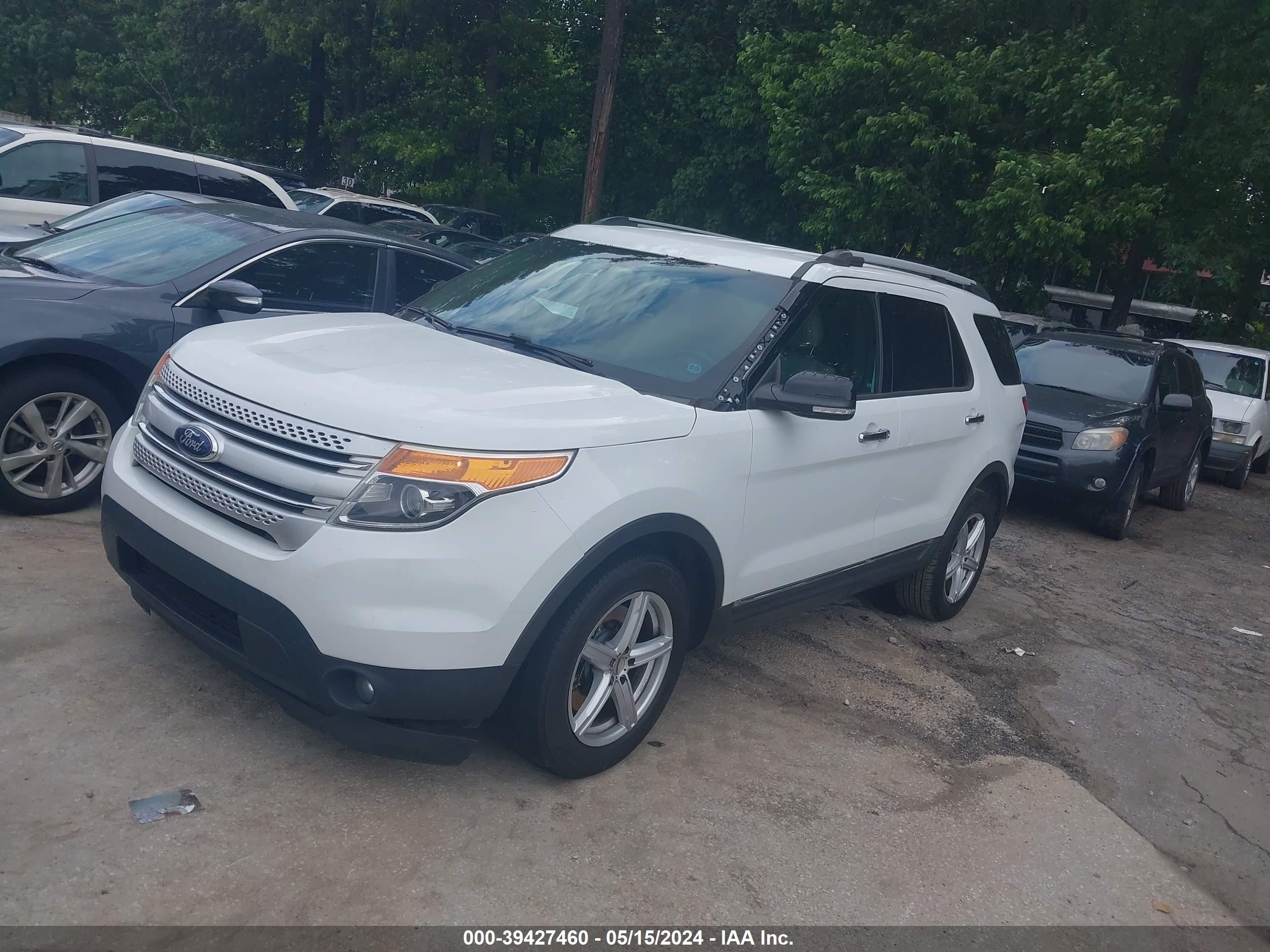 Photo 1 VIN: 1FM5K7D87FGC56687 - FORD EXPLORER 