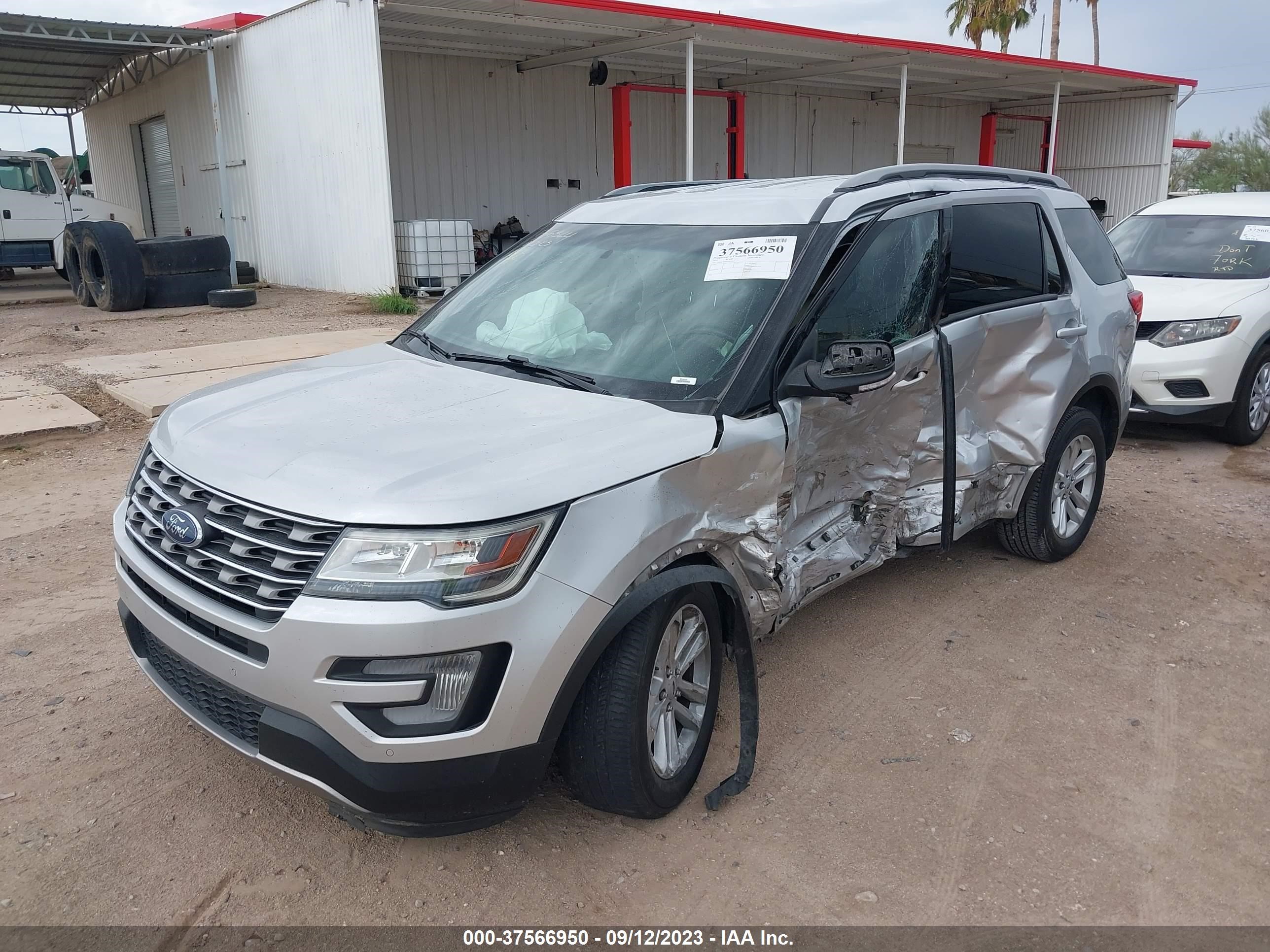 Photo 1 VIN: 1FM5K7D88GGD29017 - FORD EXPLORER 