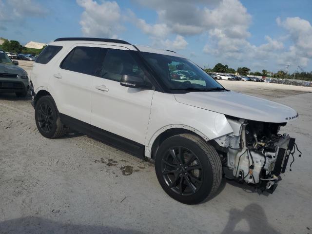 Photo 3 VIN: 1FM5K7D88HGD15894 - FORD EXPLORER 