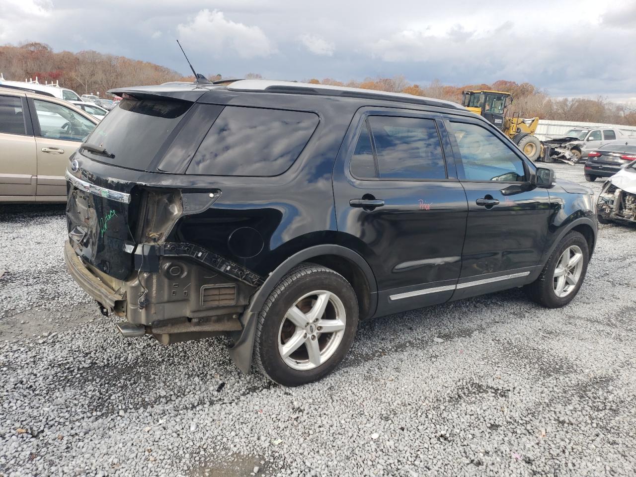 Photo 2 VIN: 1FM5K7D88JGA76045 - FORD EXPLORER 