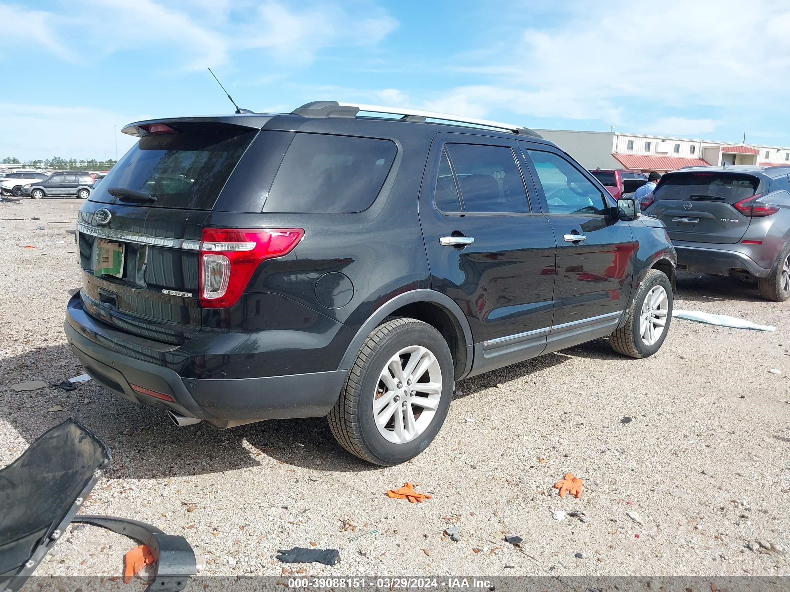 Photo 3 VIN: 1FM5K7D89DGA76222 - FORD EXPLORER 