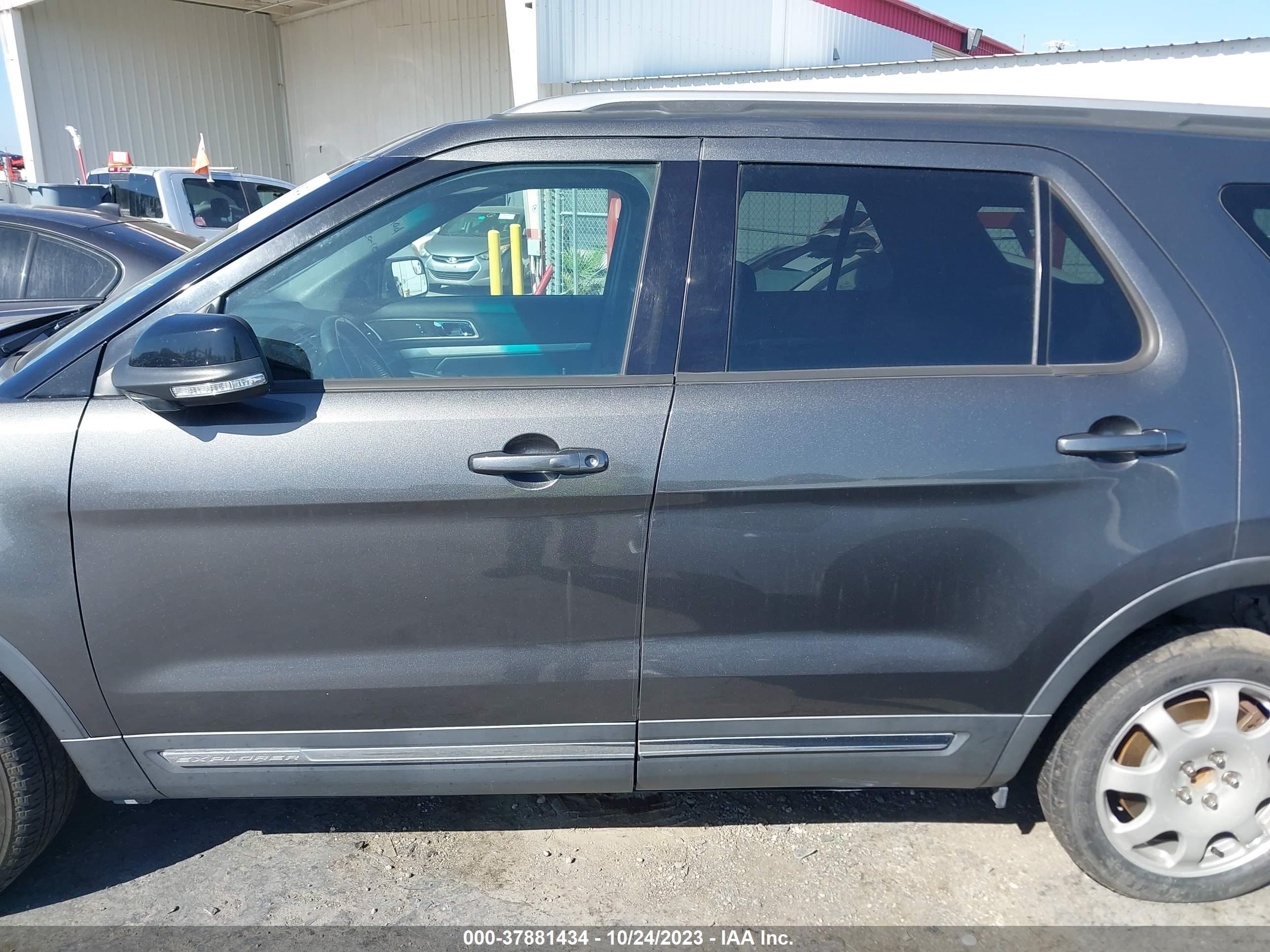 Photo 14 VIN: 1FM5K7D89HGA03762 - FORD EXPLORER 