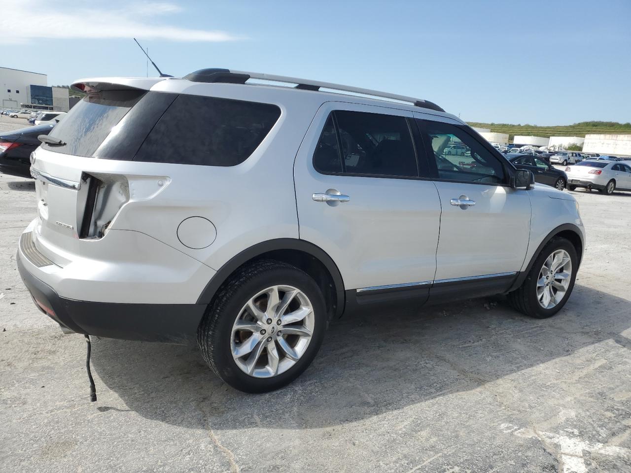 Photo 2 VIN: 1FM5K7D8XFGC62578 - FORD EXPLORER 