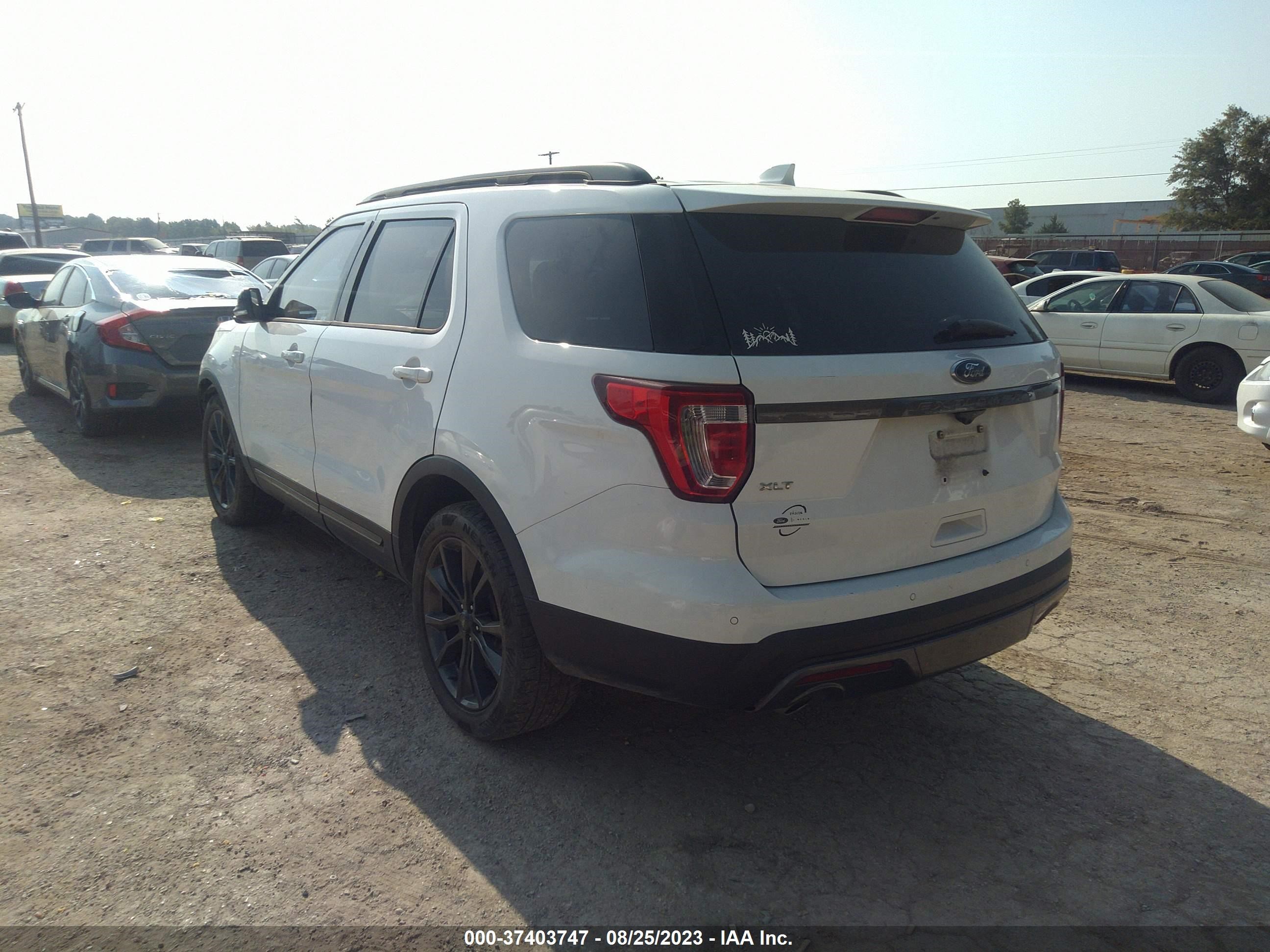 Photo 2 VIN: 1FM5K7D8XHGB62645 - FORD EXPLORER 