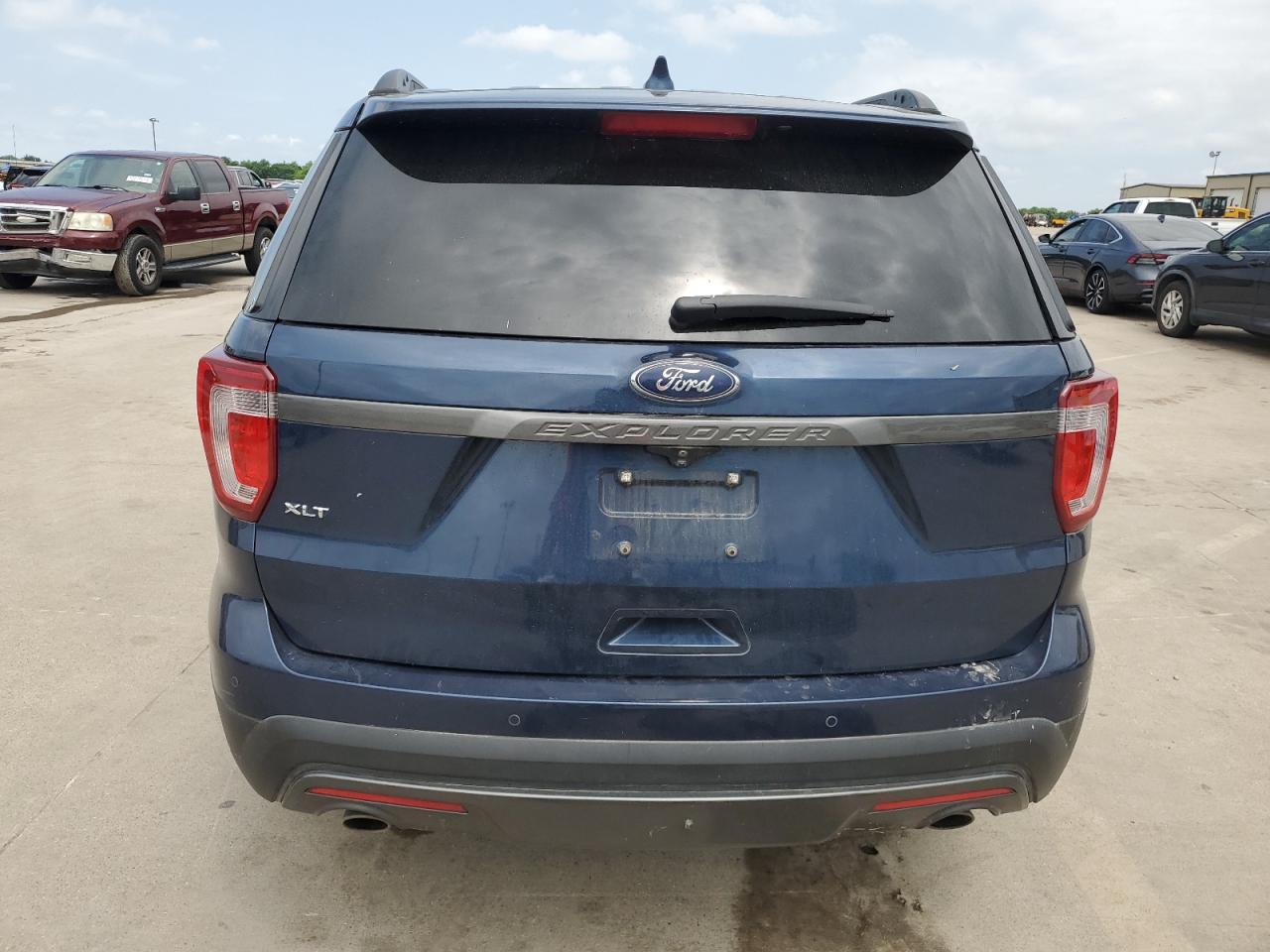 Photo 5 VIN: 1FM5K7D8XHGD99622 - FORD EXPLORER 