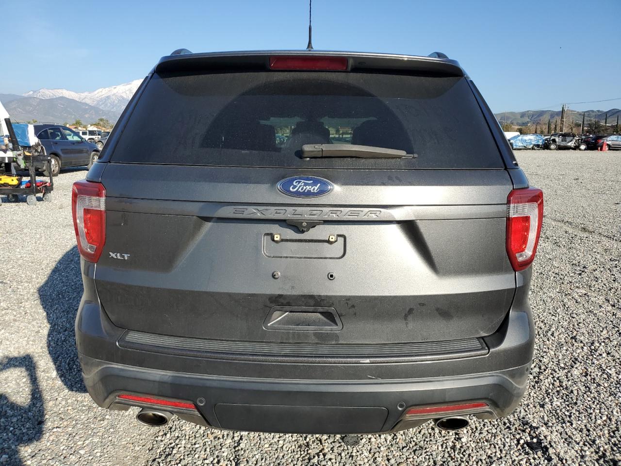 Photo 5 VIN: 1FM5K7D8XKGA09772 - FORD EXPLORER 