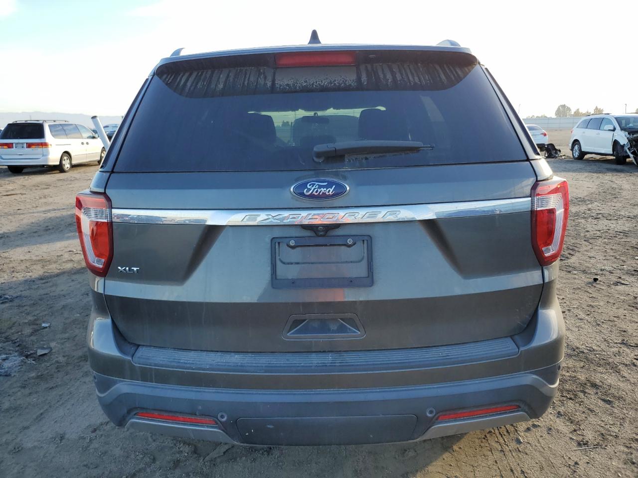 Photo 5 VIN: 1FM5K7D8XKGA73360 - FORD EXPLORER 