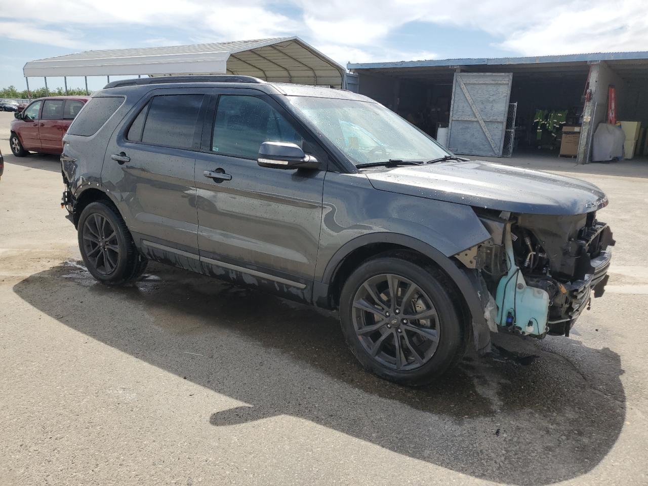 Photo 3 VIN: 1FM5K7D8XKGB09032 - FORD EXPLORER 