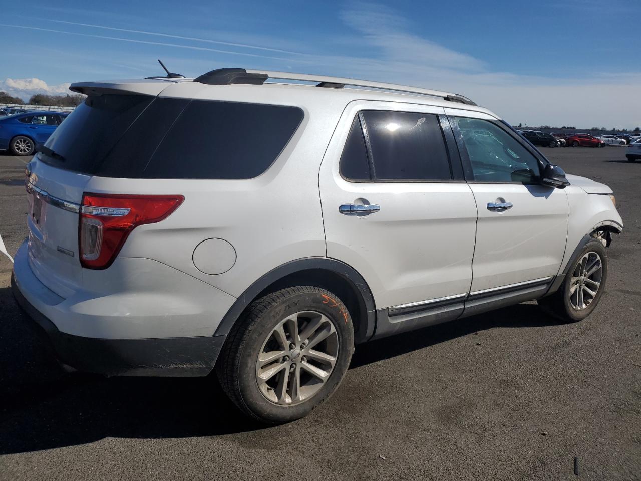 Photo 2 VIN: 1FM5K7D91DGB99957 - FORD EXPLORER 